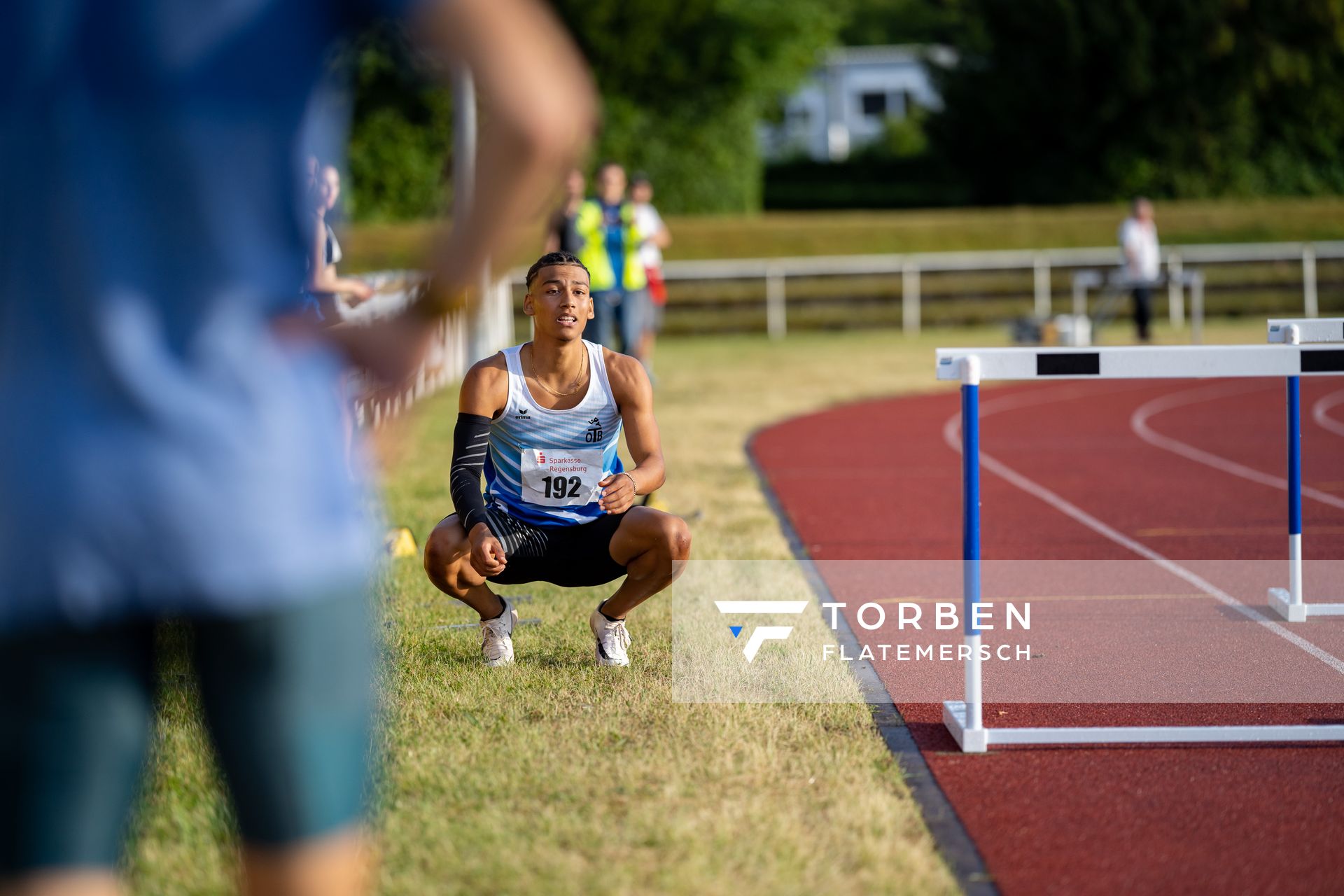 Jordan Gordon (OTB Osnabrueck) muss die 400m Huerden abbrechen am 26.07.2020 waehrend der Sparkassen Gala in Regensburg