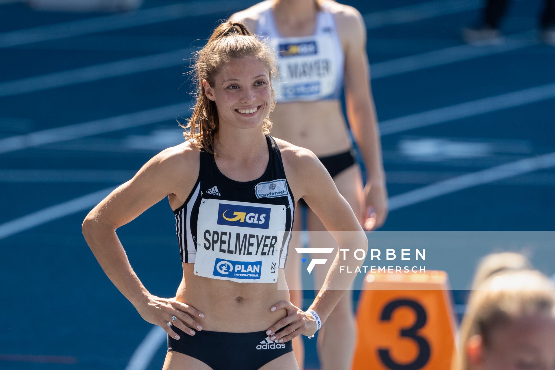 Ruth Sophia Spelmeyer (VfL Oldenburg) ueber 400m am 08.08.2020 waehrend den deutschen Leichtathletik-Meisterschaften 2020 im Eintracht-Stadion in Braunschweig