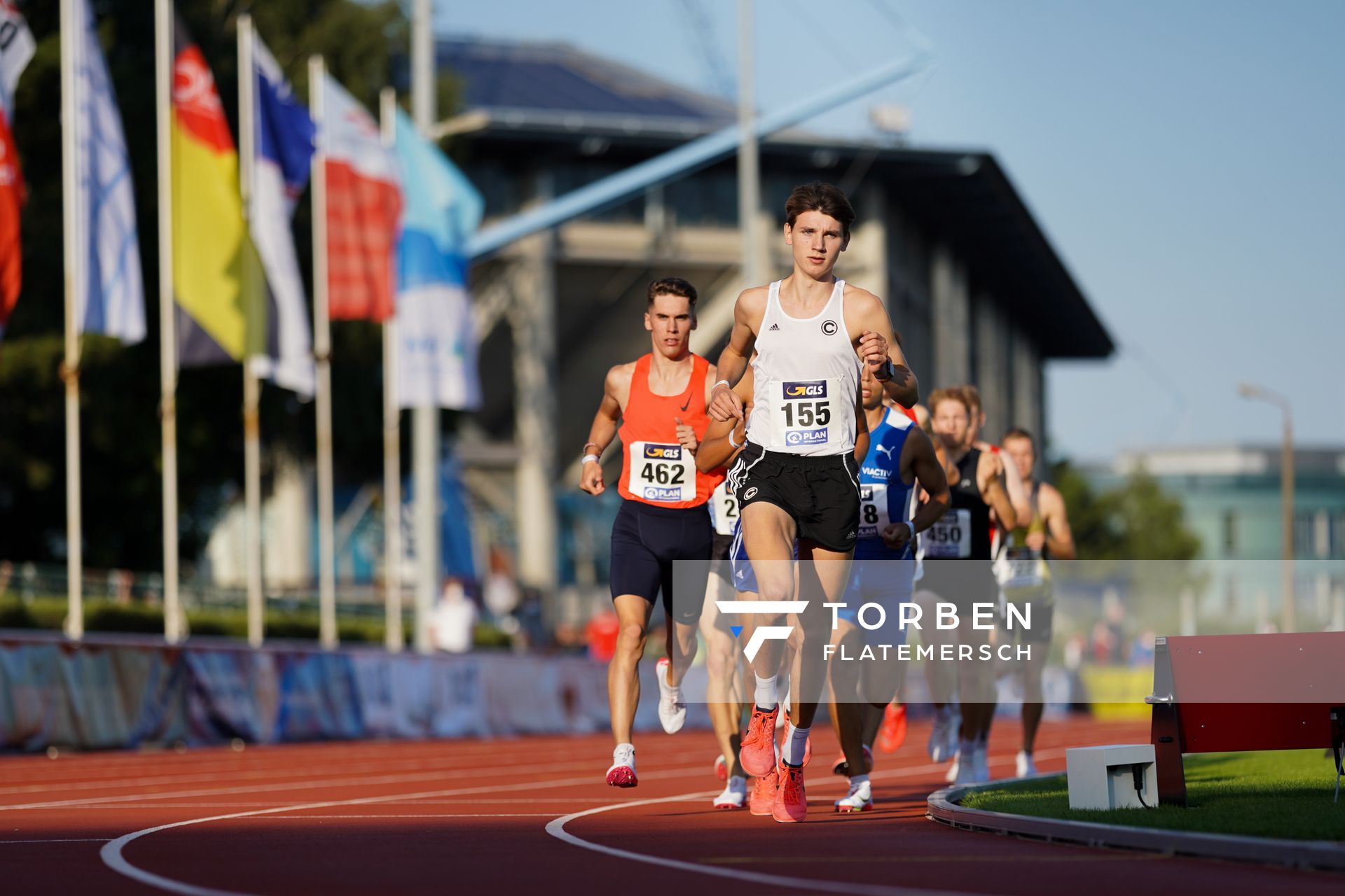 Theodor Schucht (SCC Berlin), Felix Ebel (Emder Laufgemeinschaft) ueber 5000m am 30.07.2021 waehrend den deutschen Leichtathletik-Jugendmeisterschaften 2021 in Rostock