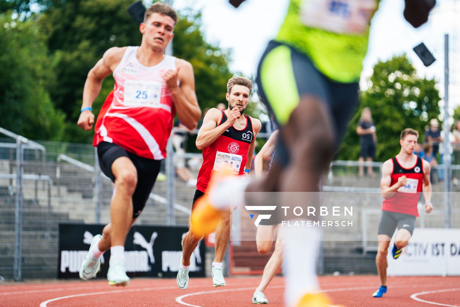 Fabian Dammermann (LG Osnabrueck) ueber 400m am 06.08.2022 beim Lohrheide-Meeting im Lohrheidestadion in Bochum-Wattenscheid