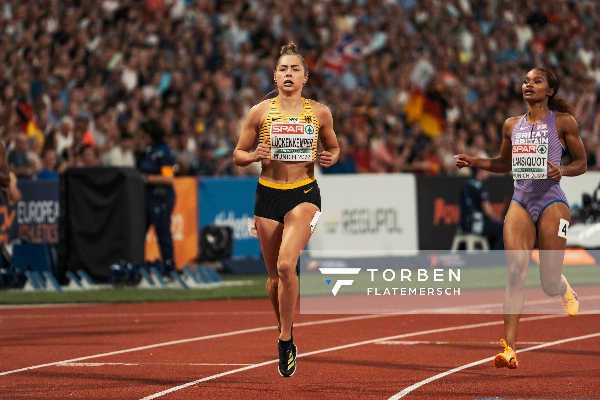 Gina Lueckenkemper (GER), Imani Lansiquot (GBR) am 16.08.2022 bei den Leichtathletik-Europameisterschaften in Muenchen
