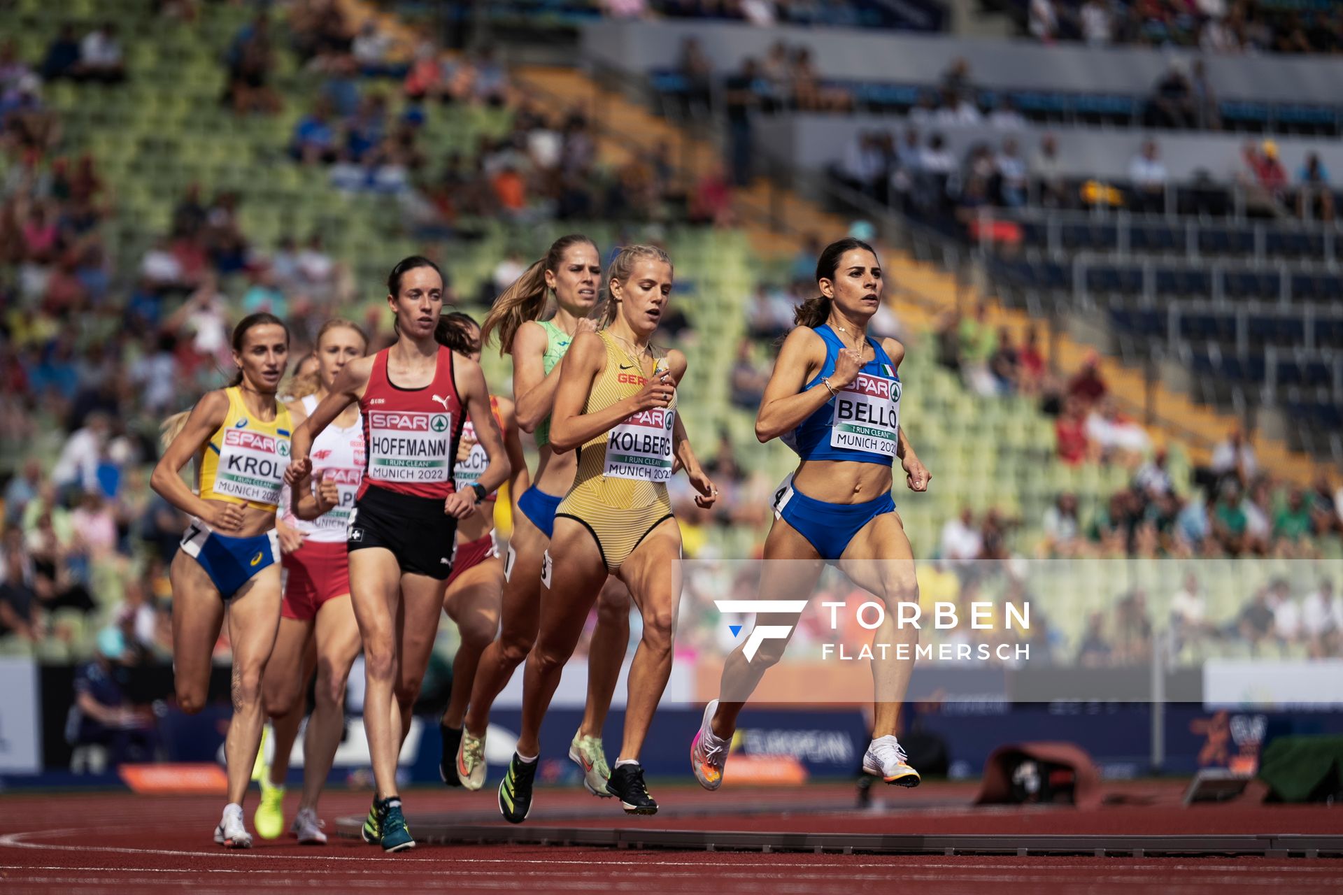 Majtie Kolberg (GER), Lore Hoffmann (SUI), Natalіia Krol (UKR), Elena Bello (ITA) im 800m Vorlauf am 18.08.2022 bei den Leichtathletik-Europameisterschaften in Muenchen