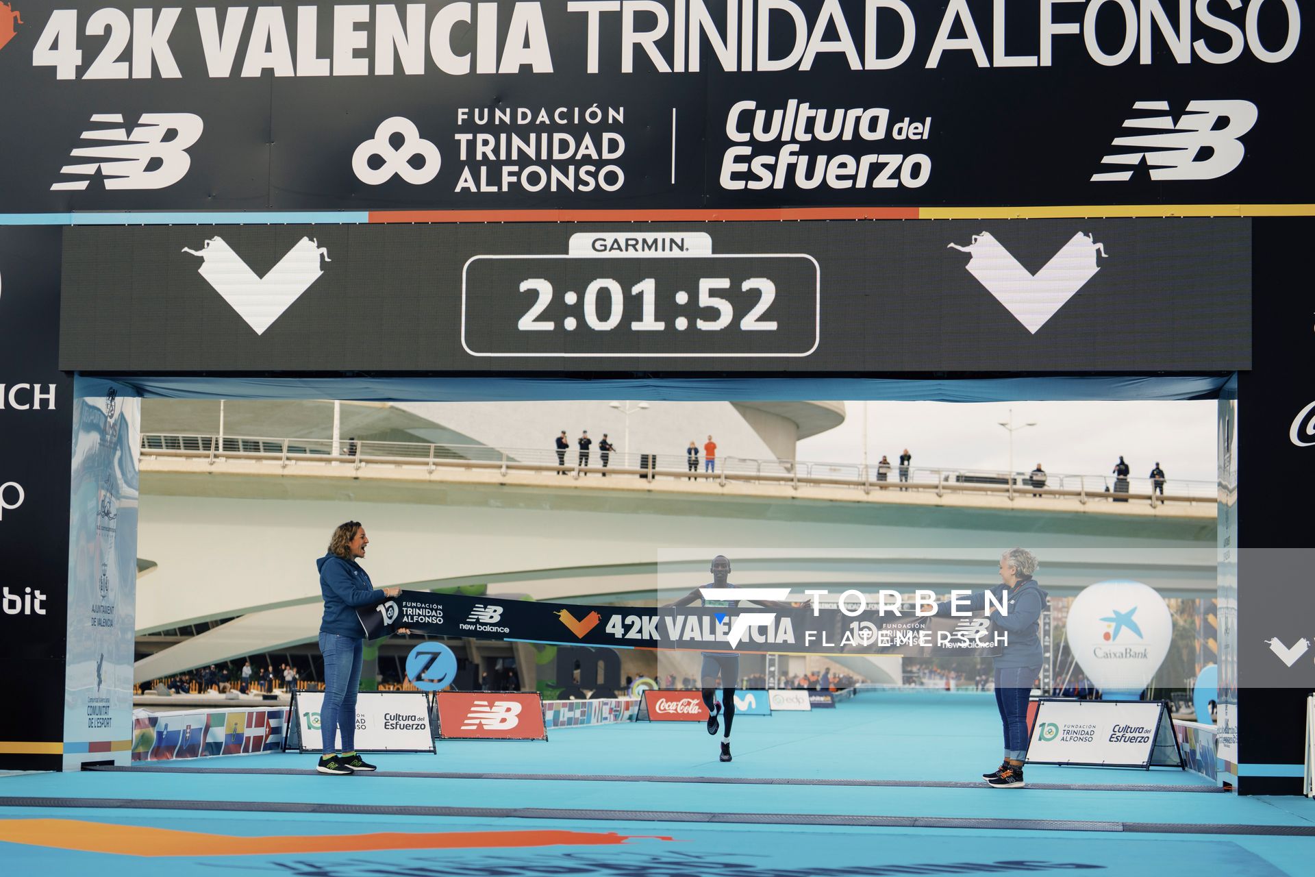 Kelvin Kiptum (KEN) gewinnt den Marathon mit Streckenrekord am 04.12.2022 beim 42th Valencia Marathon Trinidad Alfonso 2022
