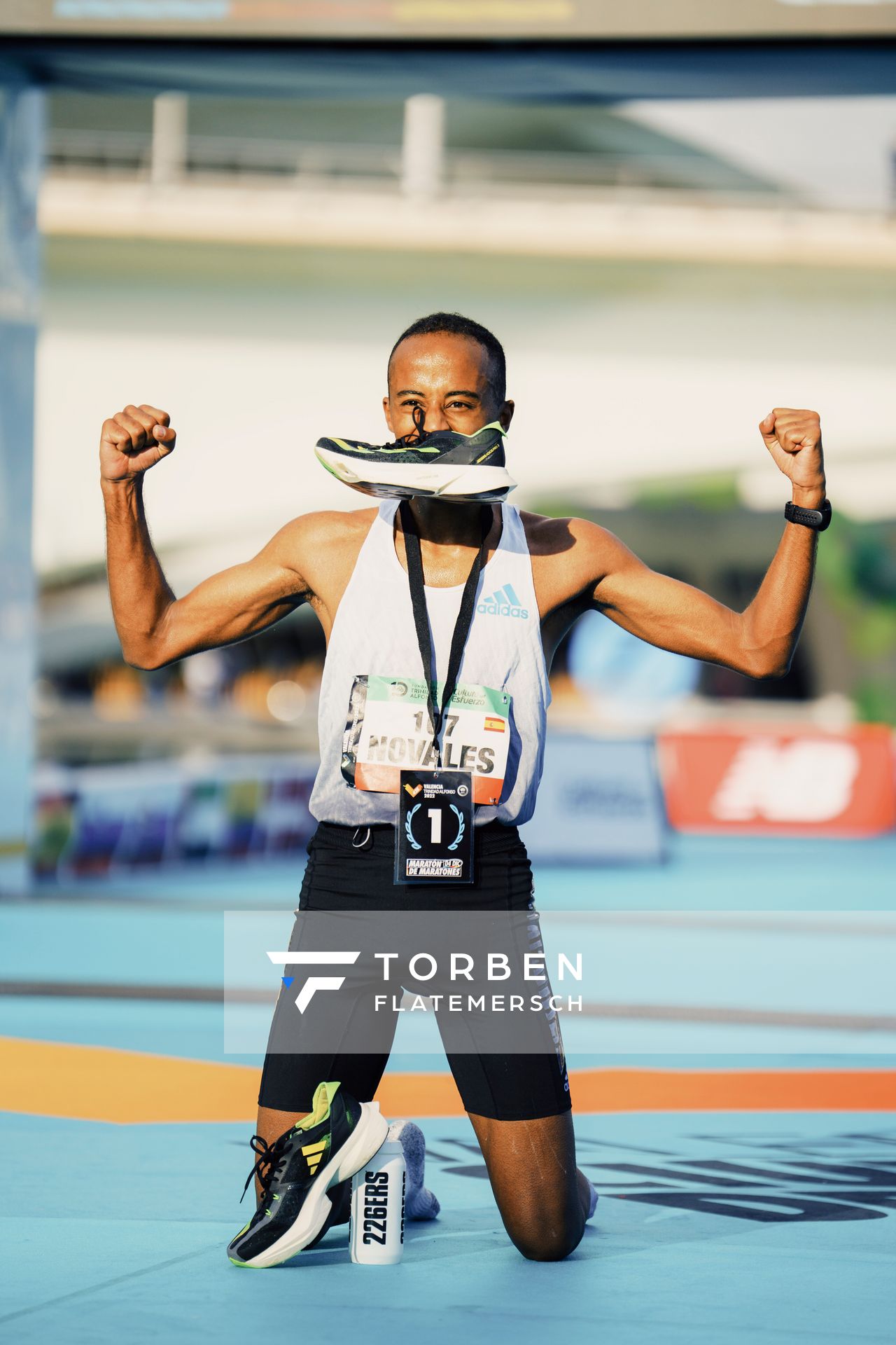 Tariku Novales (ESP) am 04.12.2022 beim 42th Valencia Marathon Trinidad Alfonso 2022