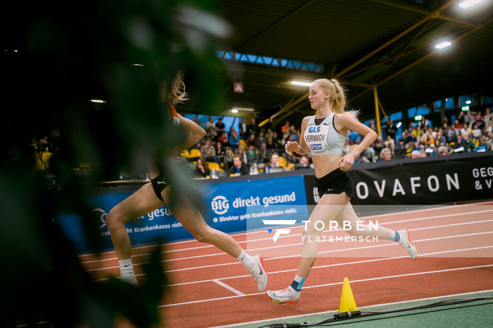 Sonja Vernikov (LAZ Rhein-Sieg) bei den Deutschen Leichtathletik-Hallenmeisterschaften am 18.02.2023 in der Helmut-Koernig-Halle in Dortmund