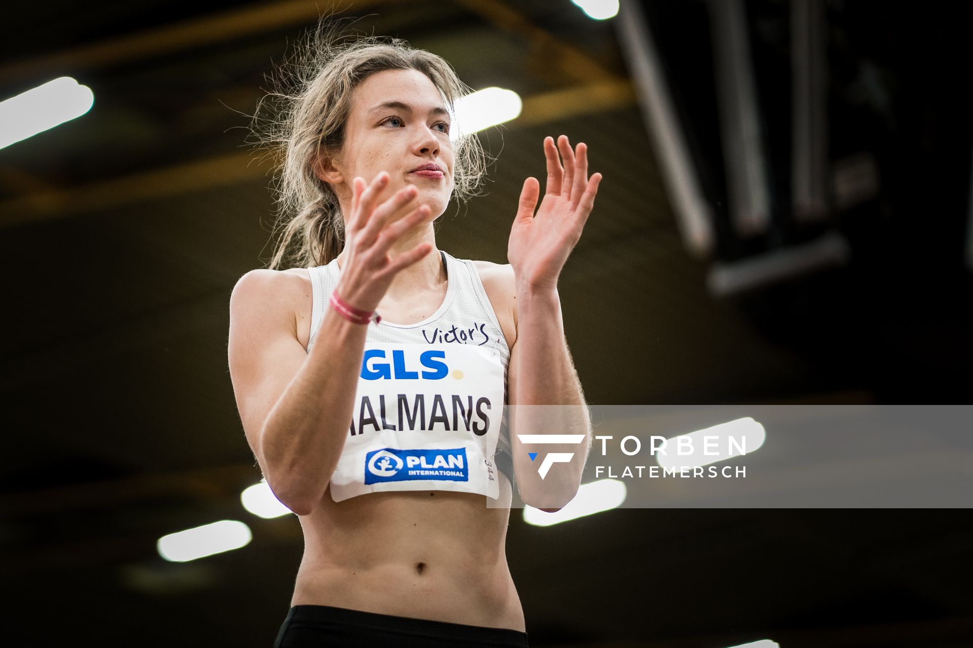 Lea Halmans (SV GO! Saar 05) bei den Deutschen Leichtathletik-Hallenmeisterschaften am 19.02.2023 in der Helmut-Koernig-Halle in Dortmund