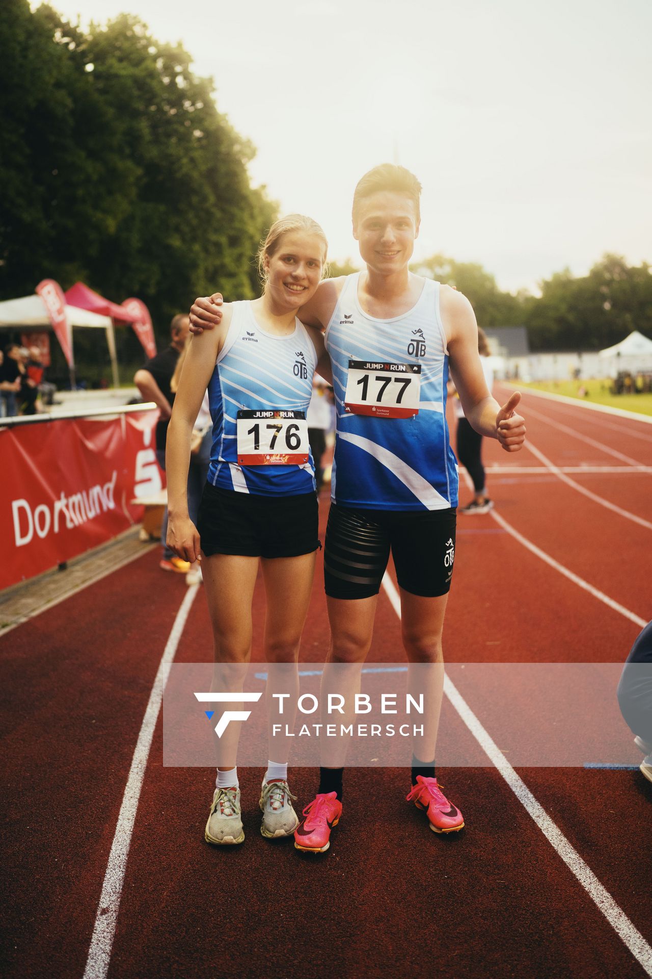Annika Klezath (GER/OTB Osnabrueck) und Jonas Kulgemeyer (GER/OTB Osnabrueck) am 07.06.2023 beim Jump n Run Meeting im Stadion Dortmund-Hacheney in Dortmund