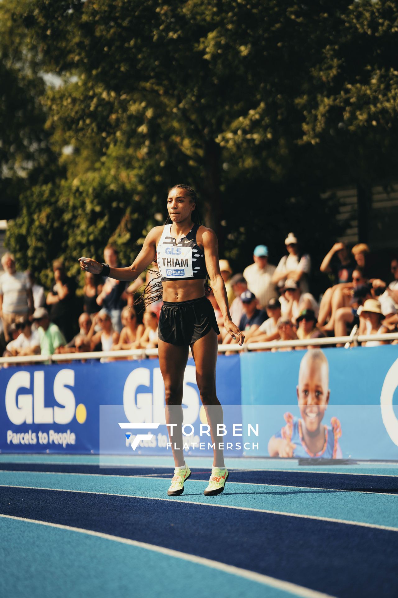 Nafissatou Thiam (BEL/Belgien) beim Kugelstoßen am 17.06.2023 beim Stadtwerke Ratingen Mehrkampf-Meeting im Stadion am Stadionring in Ratingen