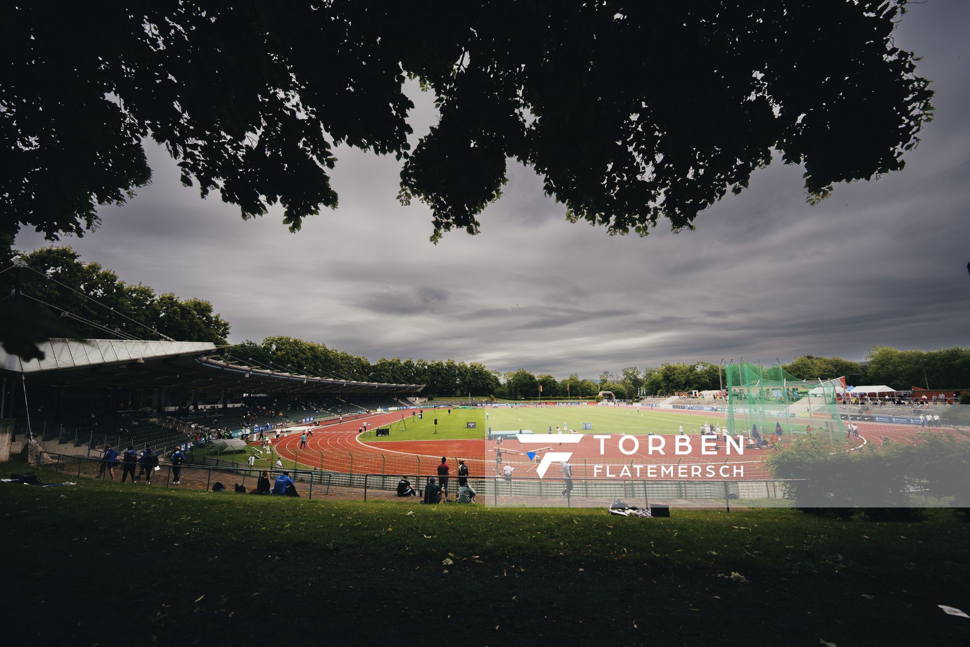 Das Jahnstadion bei bedecktem Himmel am 01.07.2023 waehrend den deutschen U23 Leichtathletik-Meisterschaften im Jahnstadion in Göttingen