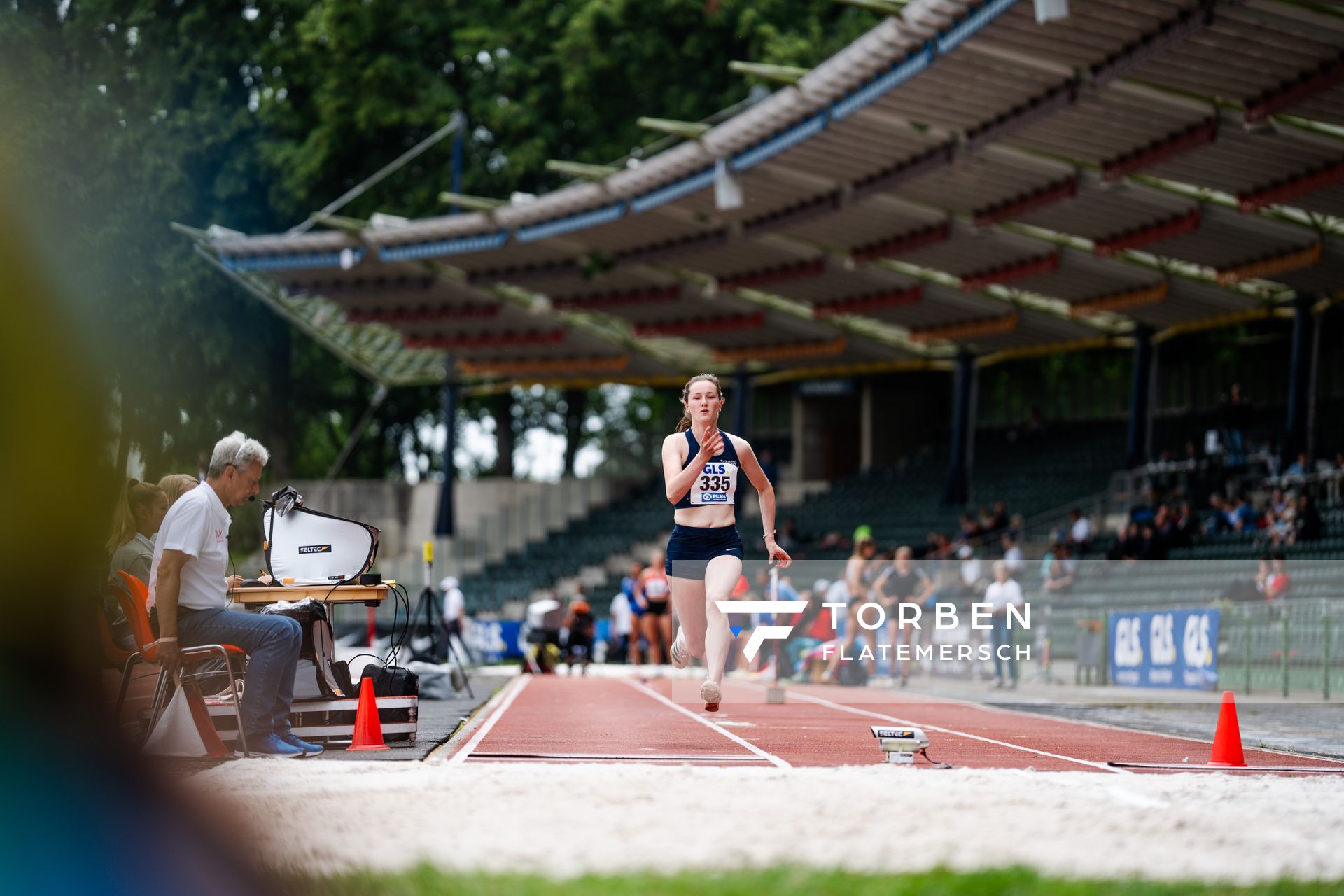 Enie Dangelmaier (LAZ Rhede) am 02.07.2023 waehrend den deutschen U23 Leichtathletik-Meisterschaften im Jahnstadion in Göttingen