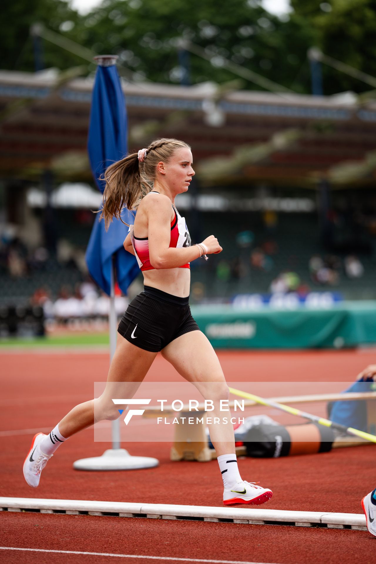 Janina Eimann (Lueneburger SV) am 02.07.2023 waehrend den deutschen U23 Leichtathletik-Meisterschaften im Jahnstadion in Göttingen