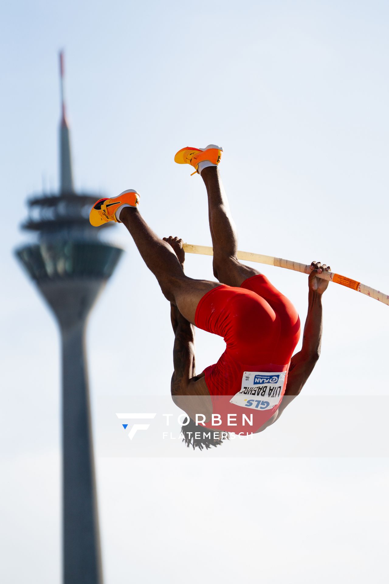 Bo Kanda Lita Baehre (TSV Bayer 04 Leverkusen) beim Stabhochsprung der Deutschen Leichtathletik-Meisterschaften im Rahmen der Finals 2023 Rhein-Ruhr am 07.07.2023 am Rheinufer in Duesseldorf