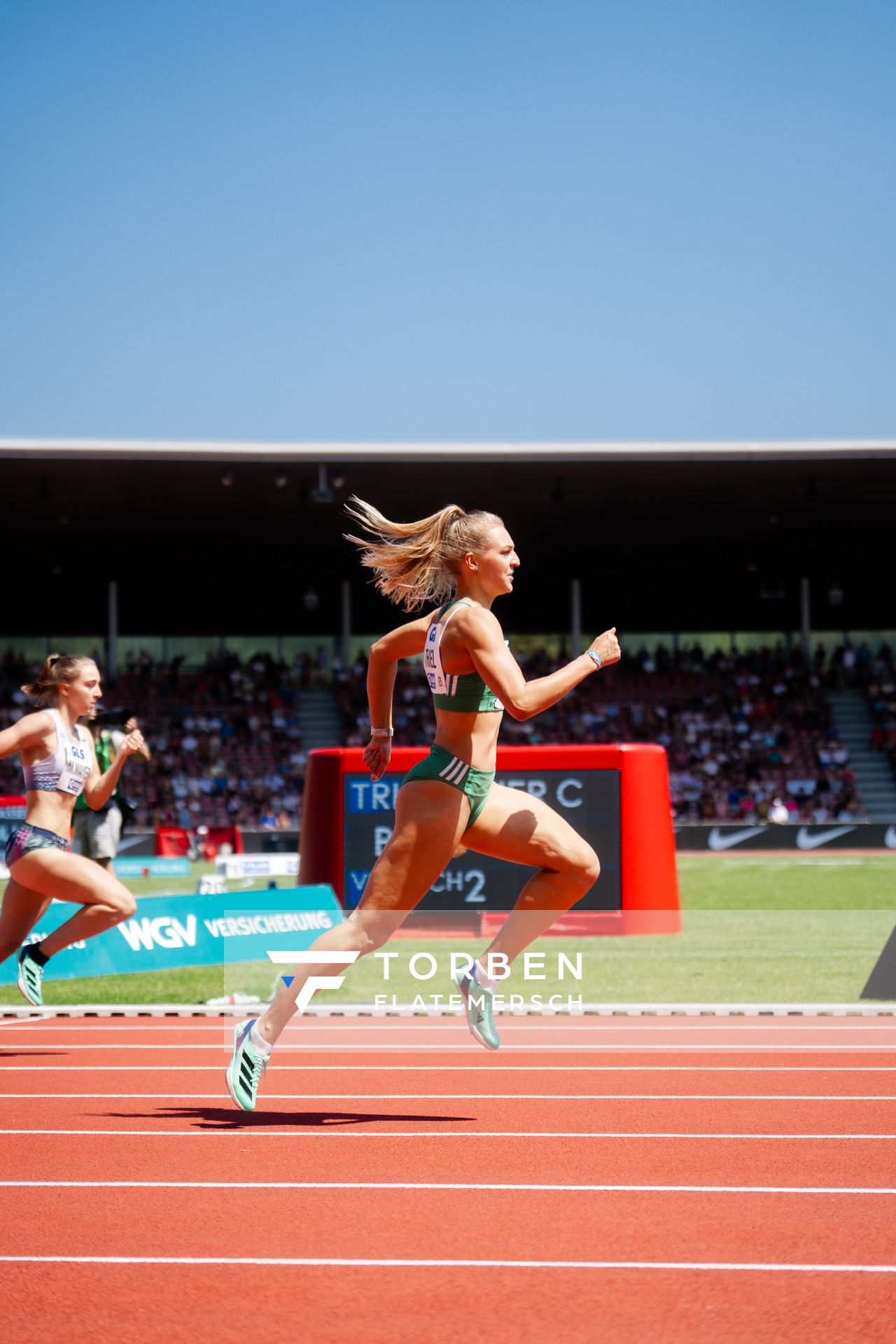 Luna Thiel (Vfl Wolfsburg) ueber 400m während der 113. Deutschen Leichtathletik-Meisterschaften am 08.07.2023 im Auestadion in Kassel