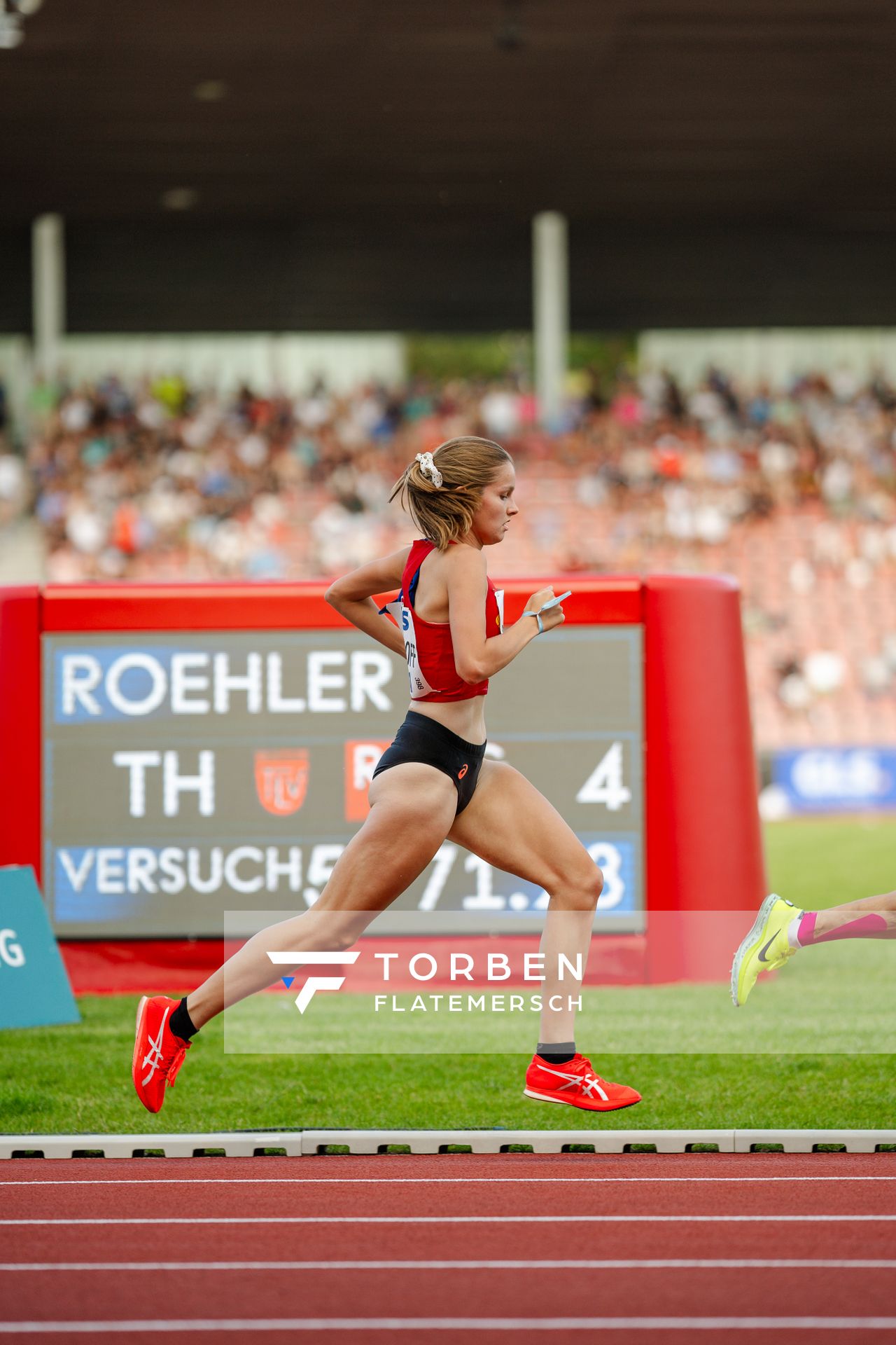 Katharina Saathoff (Braunschweiger Laufclub) während der 113. Deutschen Leichtathletik-Meisterschaften am 08.07.2023 im Auestadion in Kassel