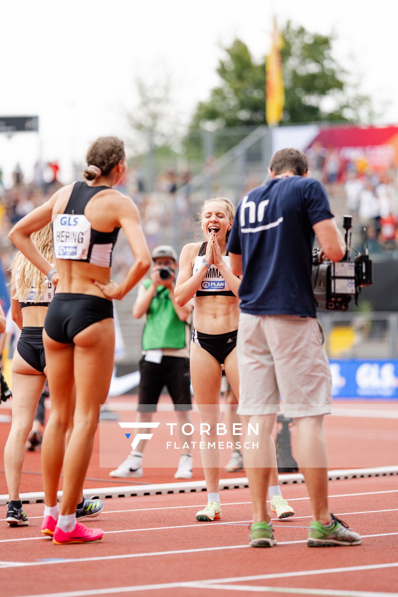 Alina Ammann (TuS Esingen), Christina Hering (LG Stadtwerke Muenchen) während der 113. Deutschen Leichtathletik-Meisterschaften am 09.07.2023 im Auestadion in Kassel