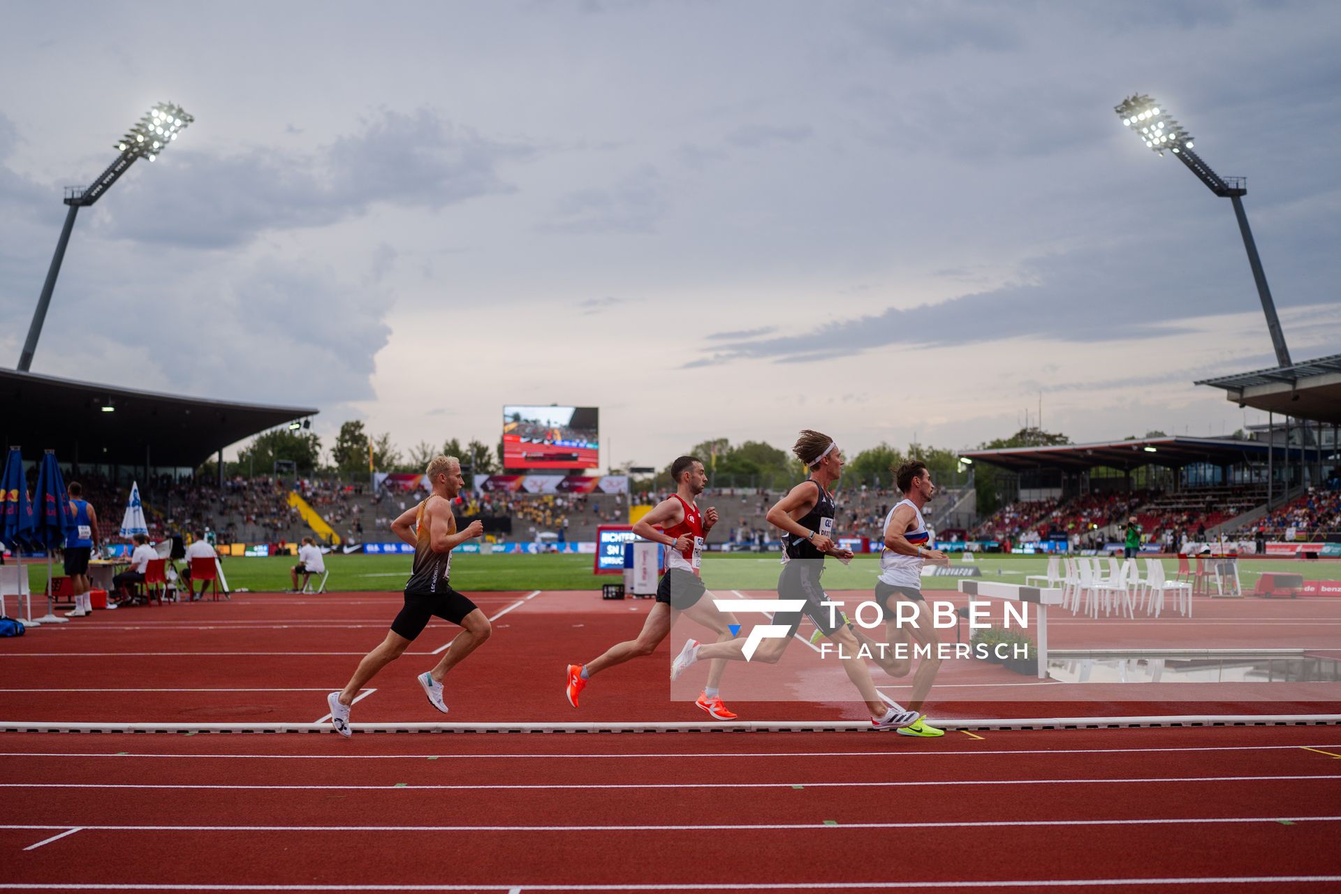 Aaron Davor Bienenfeld (ssC Hanau-Rodenbach), Sam Parsons (SCC Berlin), Maximilian Thorwirth (SFD 75 Duesseldorf-Sued), Florian Bremm (LSC Hoechstadt/Aisch) während der 113. Deutschen Leichtathletik-Meisterschaften am 09.07.2023 im Auestadion in Kassel