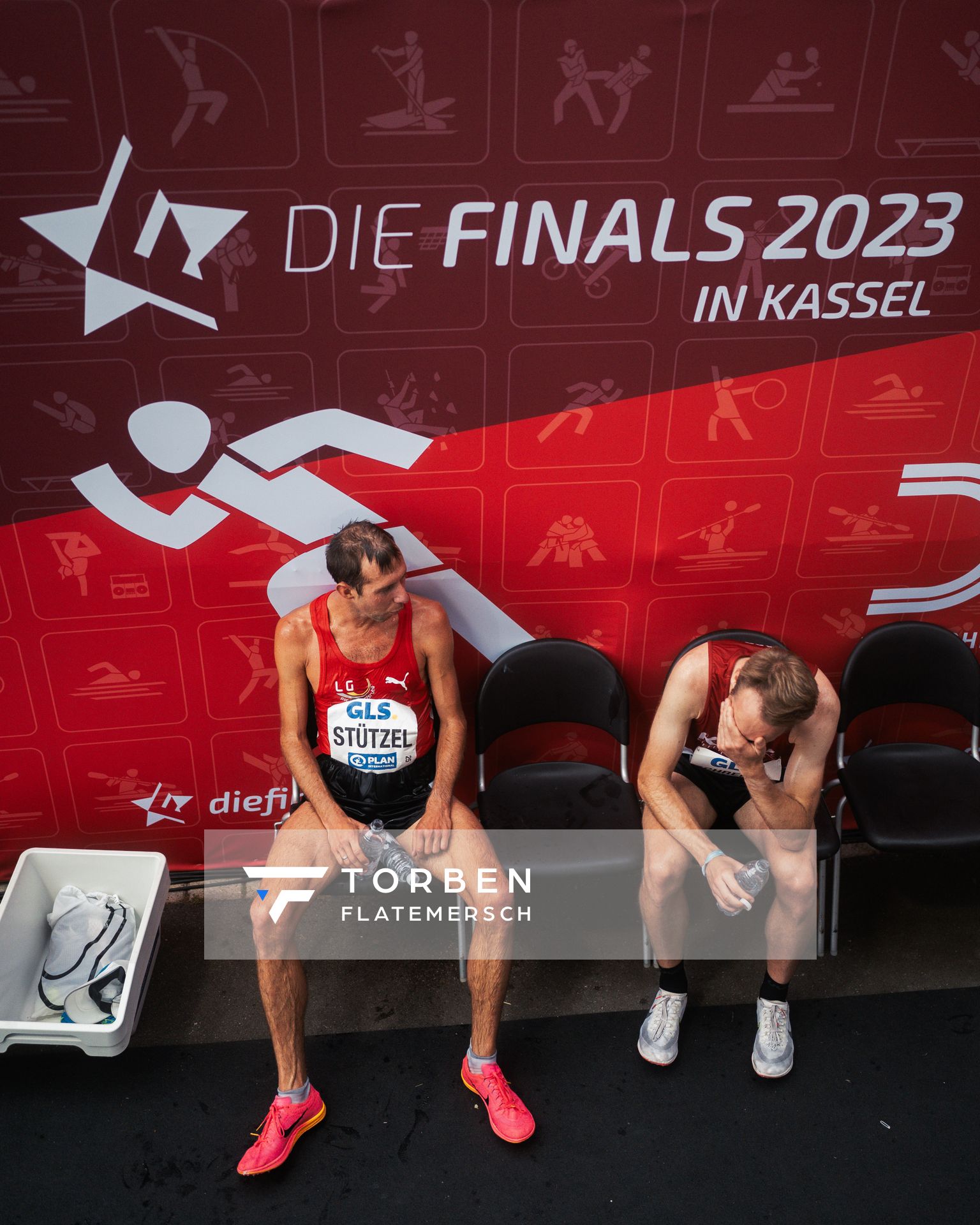 Simon Stuetzel (LG Region Karlsruhe), Kilian Schreiner (ASC 1990 Breidenbach) während der 113. Deutschen Leichtathletik-Meisterschaften am 09.07.2023 im Auestadion in Kassel