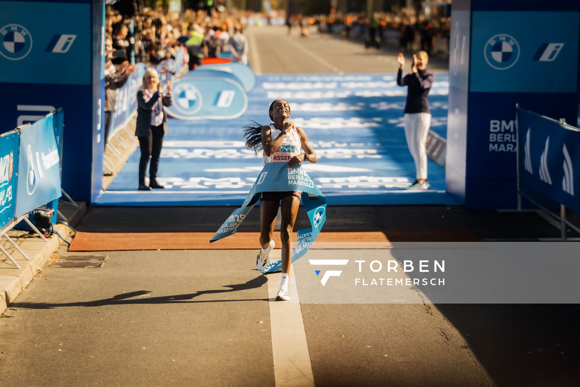 Tigst Assefa (ETH/Ethiopia) am 24.09.2023 beim Berlin Marathon in Berlin