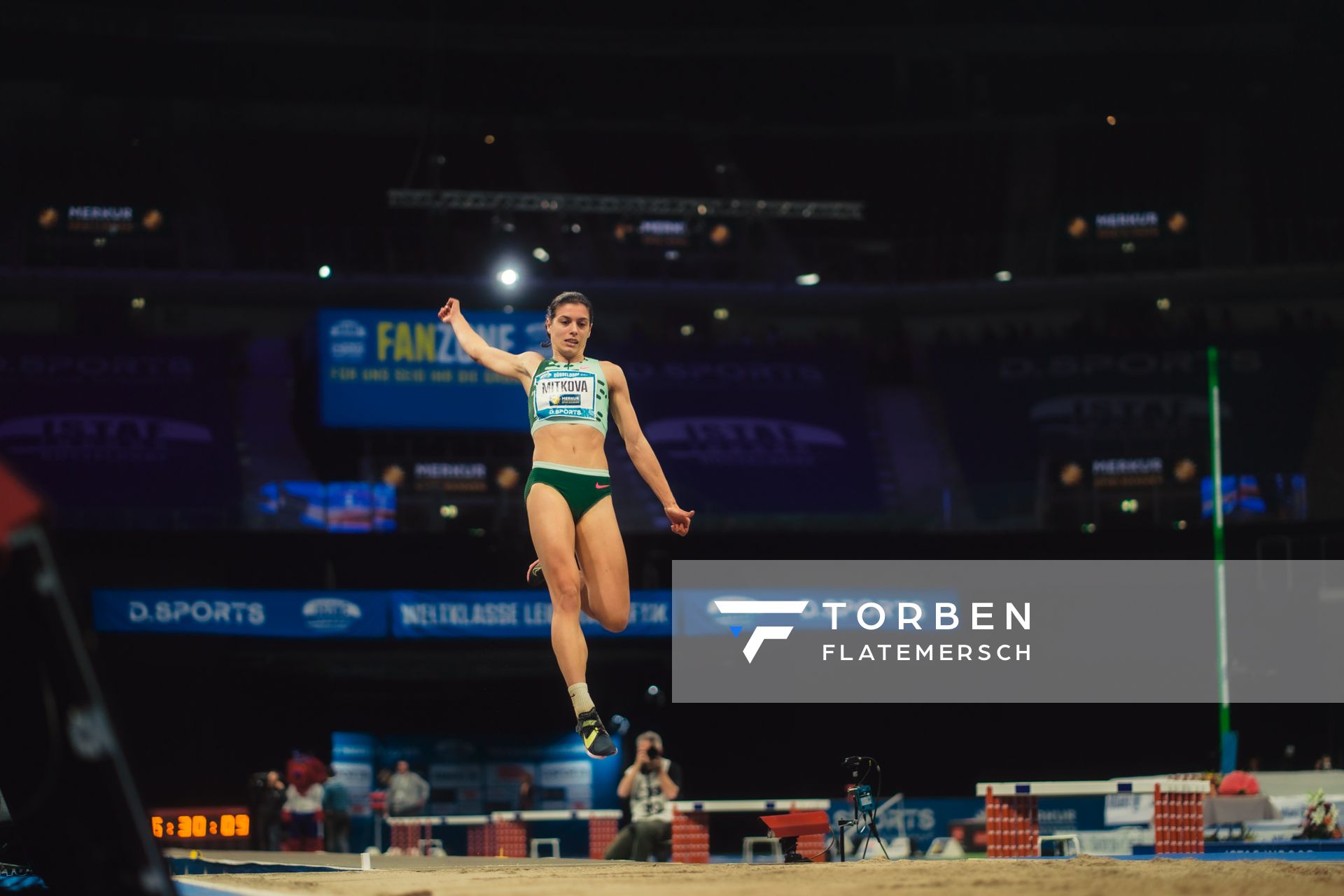 Plamena Mitkova (BUL) im Weitsprung beim 4. ISTAF INDOOR Düsseldorf am 04.02.2024 im PSD Bank Dome in Düsseldorf