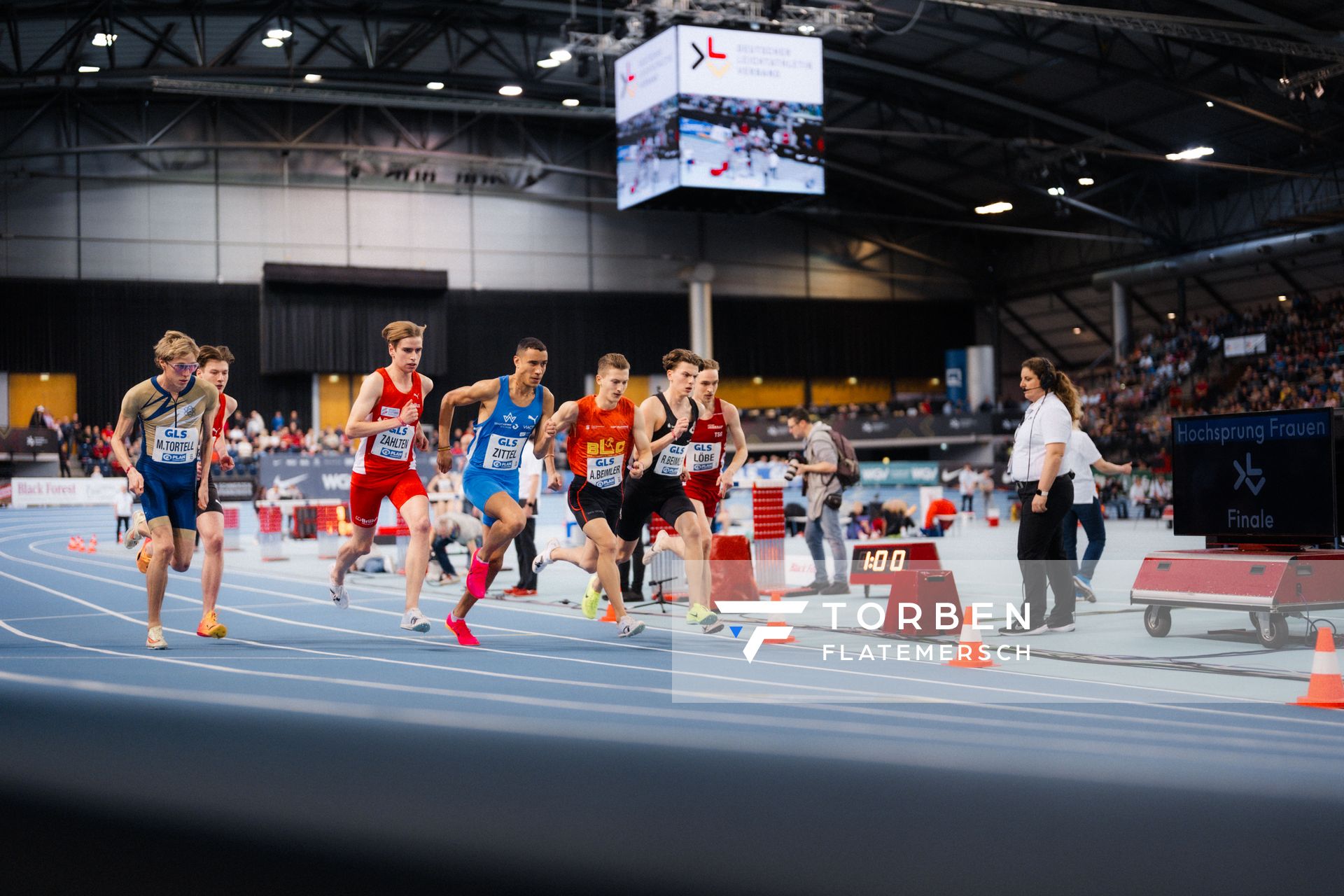 Marc Tortell (Athletics Team Karben), Silas Zahlten (LG Brillux Münster), Florian Zittel (TV Wattenscheid 01), Artur Beimler (Braunschweiger Laufclub), Rodion Beimler (SC DHfK Leipzig e.V.), Karl Löbe (TSG 1845 Heilbronn) am 17.02.2024 während den 71. Deutschen Leichtathletik-Hallenmeisterschaften in der QUARTERBACK Immobilien ARENA in Leipzig