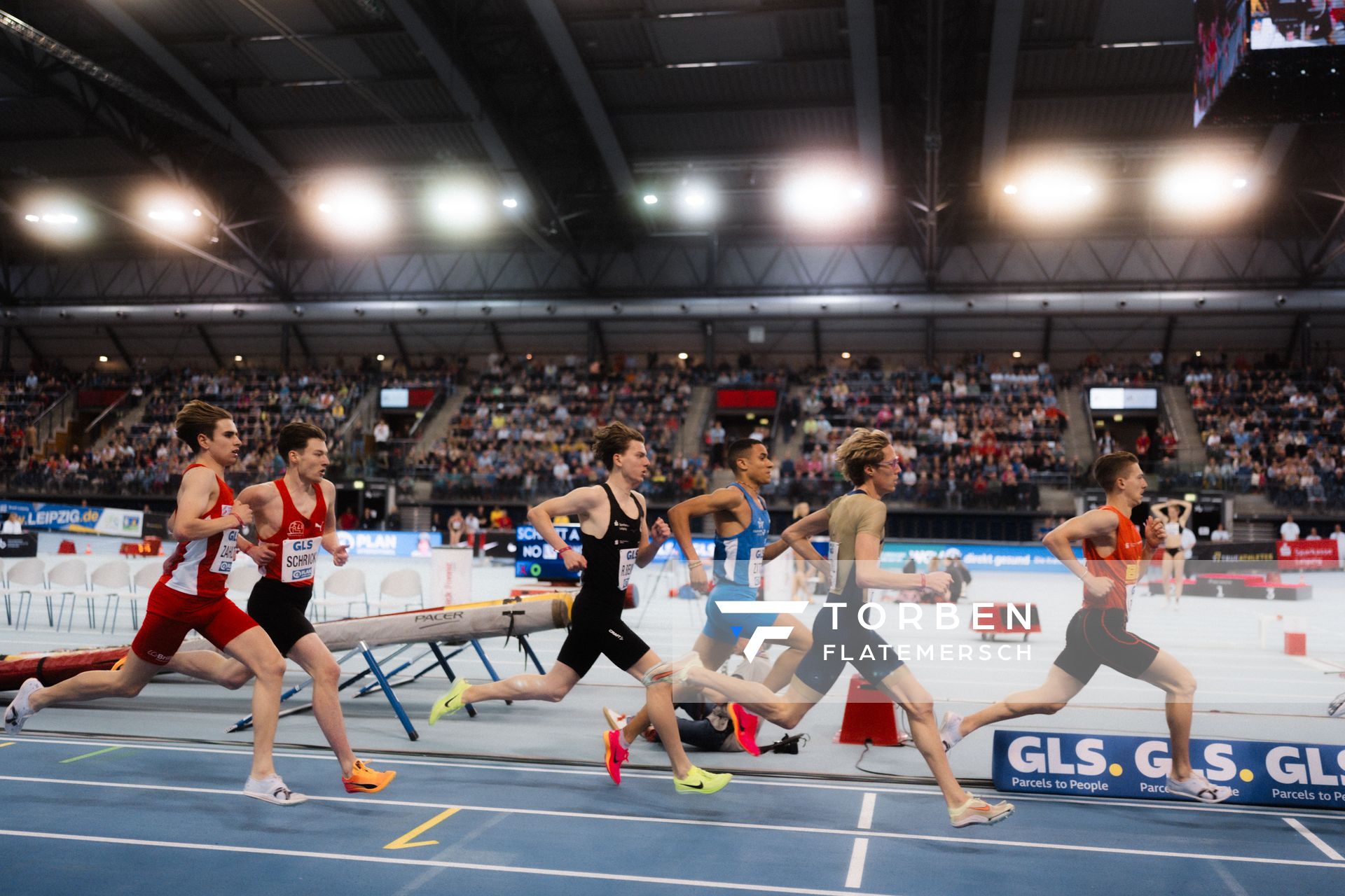 Artur Beimler (Braunschweiger Laufclub), Marc Tortell (Athletics Team Karben), Florian Zittel (TV Wattenscheid 01), Rodion Beimler (SC DHfK Leipzig e.V.), Christoph Maximilian Schrick (Königsteiner LV), Silas Zahlten (LG Brillux Münster) am 17.02.2024 während den 71. Deutschen Leichtathletik-Hallenmeisterschaften in der QUARTERBACK Immobilien ARENA in Leipzig