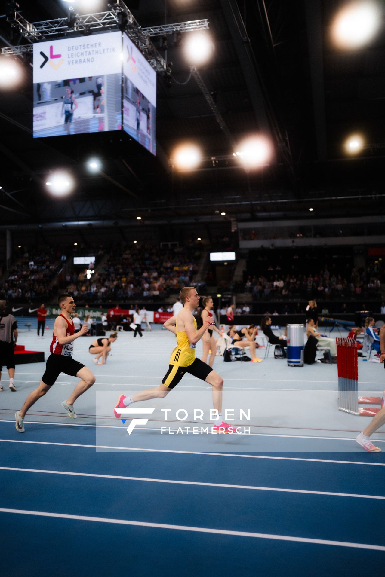 Emil Meggle (LG Göttingen) am 17.02.2024 während den 71. Deutschen Leichtathletik-Hallenmeisterschaften in der QUARTERBACK Immobilien ARENA in Leipzig