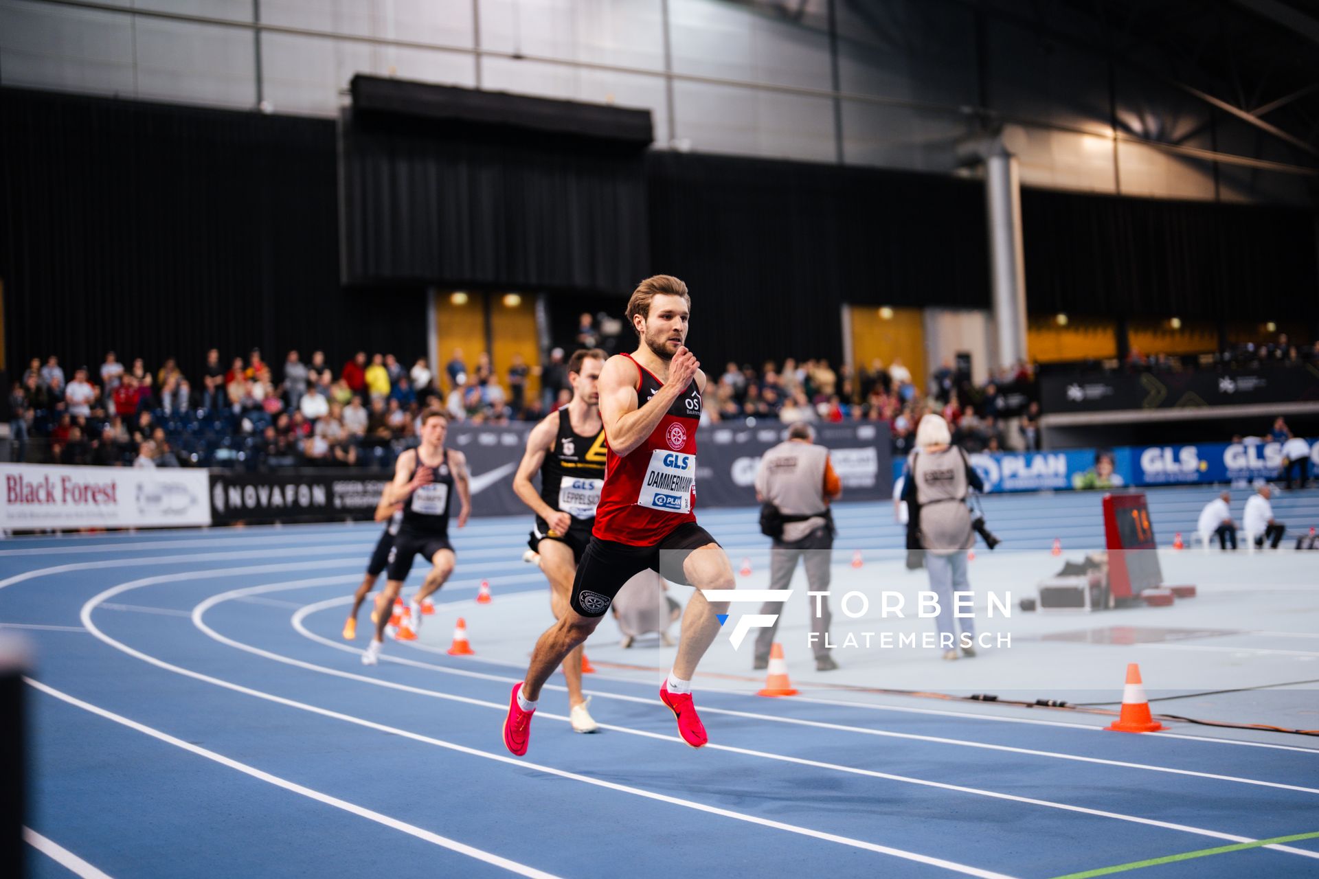 Fabian Dammermann (LG Osnabrück) am 17.02.2024 während den 71. Deutschen Leichtathletik-Hallenmeisterschaften in der QUARTERBACK Immobilien ARENA in Leipzig