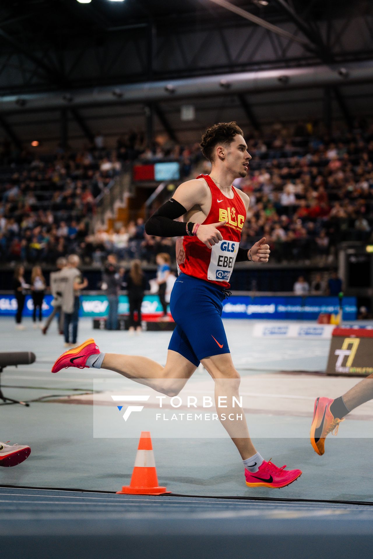 Felix Ebel (Braunschweiger Laufclub) im 3000m Finale am 17.02.2024 während den 71. Deutschen Leichtathletik-Hallenmeisterschaften in der QUARTERBACK Immobilien ARENA in Leipzig