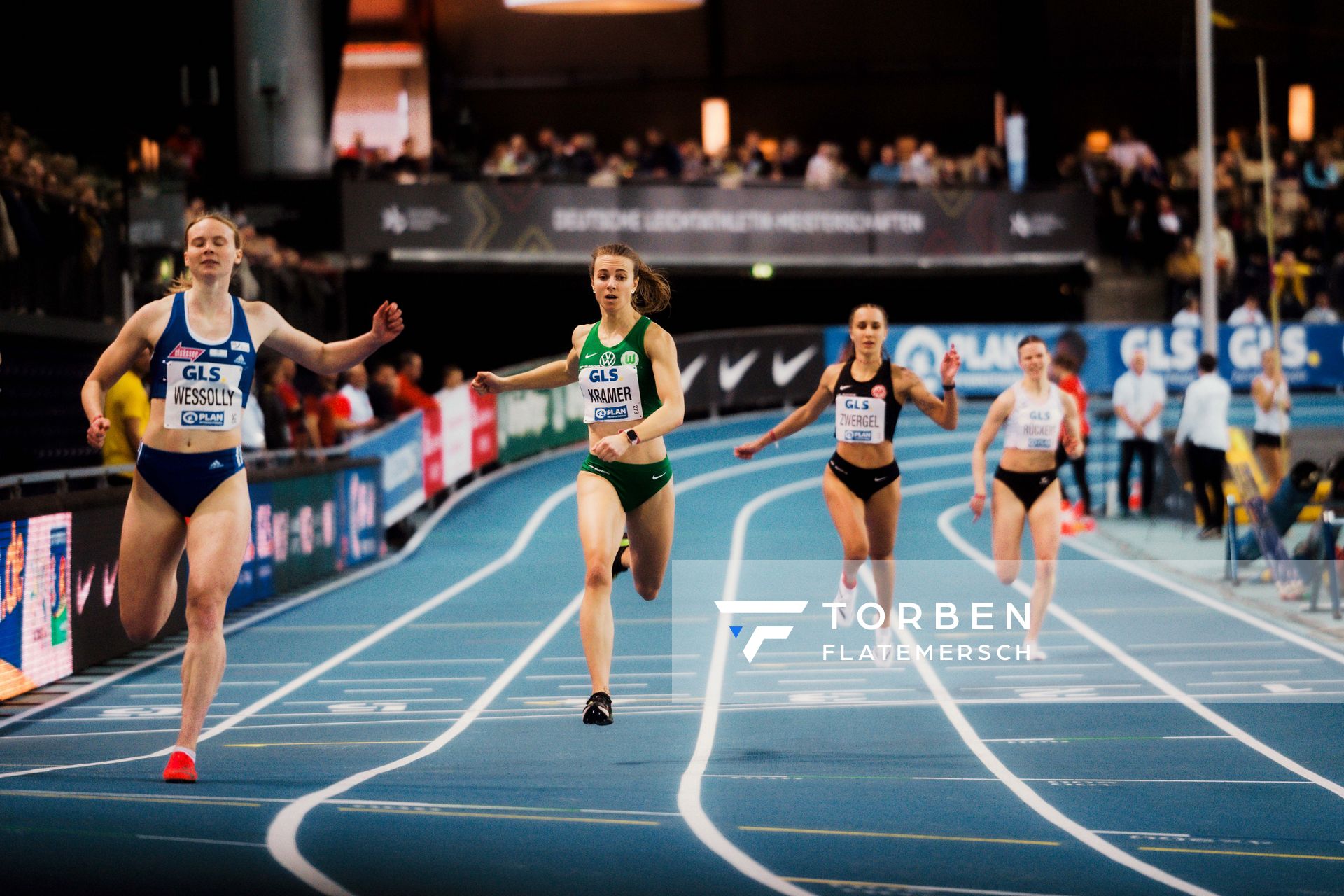 Jessica-Bianca Wessolly (VfL Sindelfingen), Pernilla Kramer (VfL Wolfsburg), Alisha Zwergel (Eintracht Frankfurt e.V.) am 18.02.2024 während den 71. Deutschen Leichtathletik-Hallenmeisterschaften in der QUARTERBACK Immobilien ARENA in Leipzig