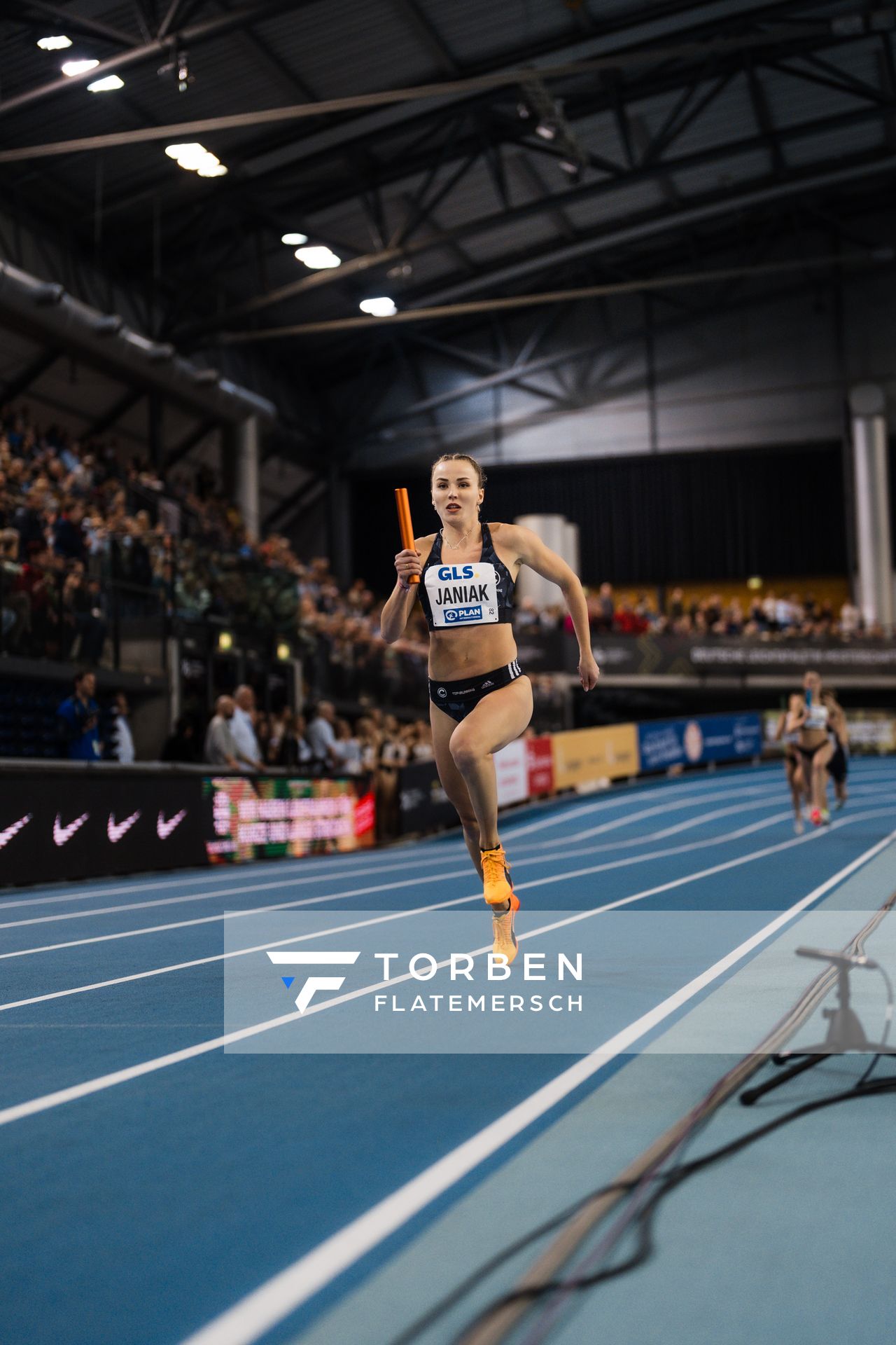 Janiak Michelle (SCC Berlin) in der 4x200m Staffel am 18.02.2024 während den 71. Deutschen Leichtathletik-Hallenmeisterschaften in der QUARTERBACK Immobilien ARENA in Leipzig