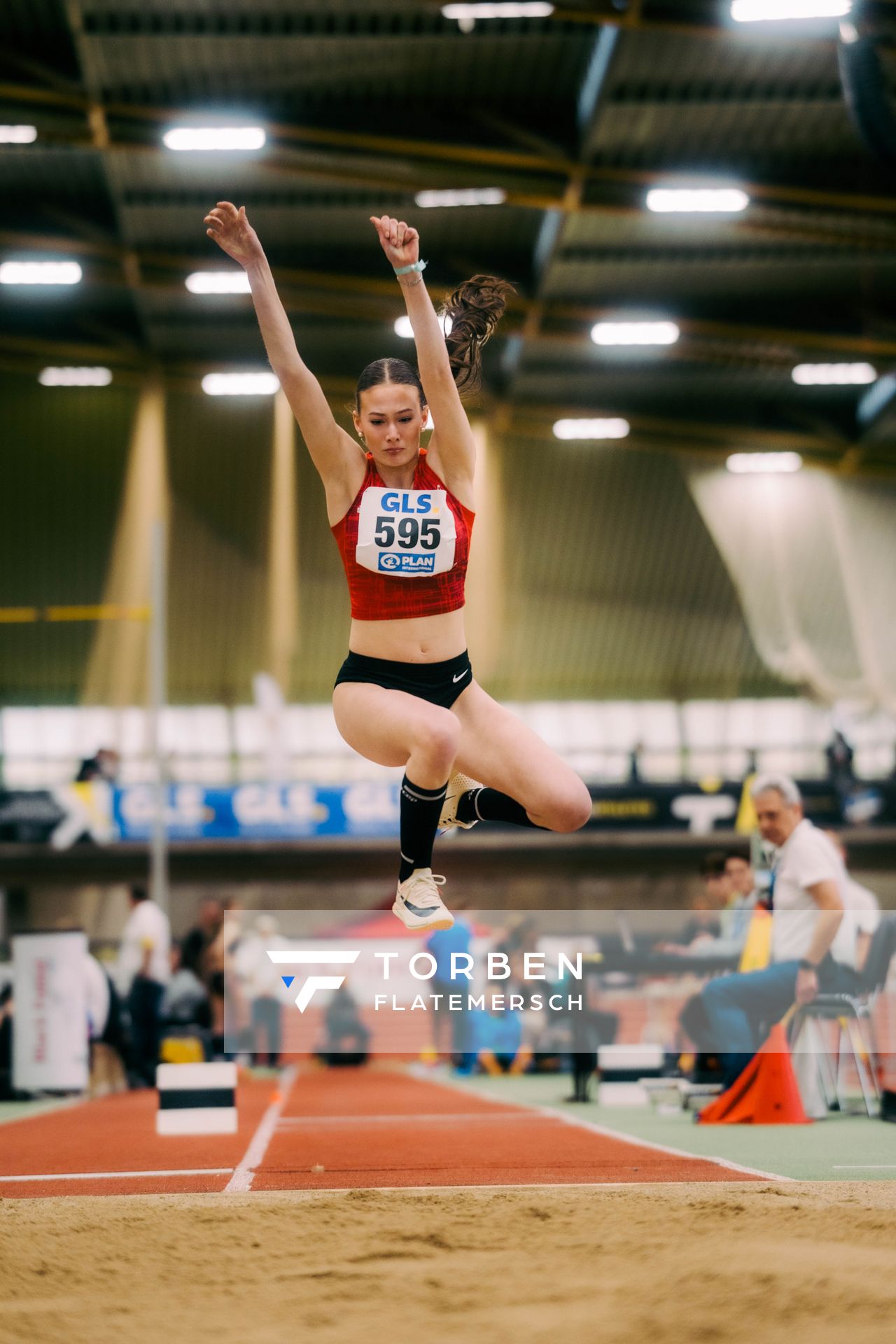 Aspasia Winkler (LC Jena) waehrend der 55. Deutsche Jugend-Hallenmeisterschaften U20 am 24.02.2024 in der Helmut-Körnig-Halle in Dortmund