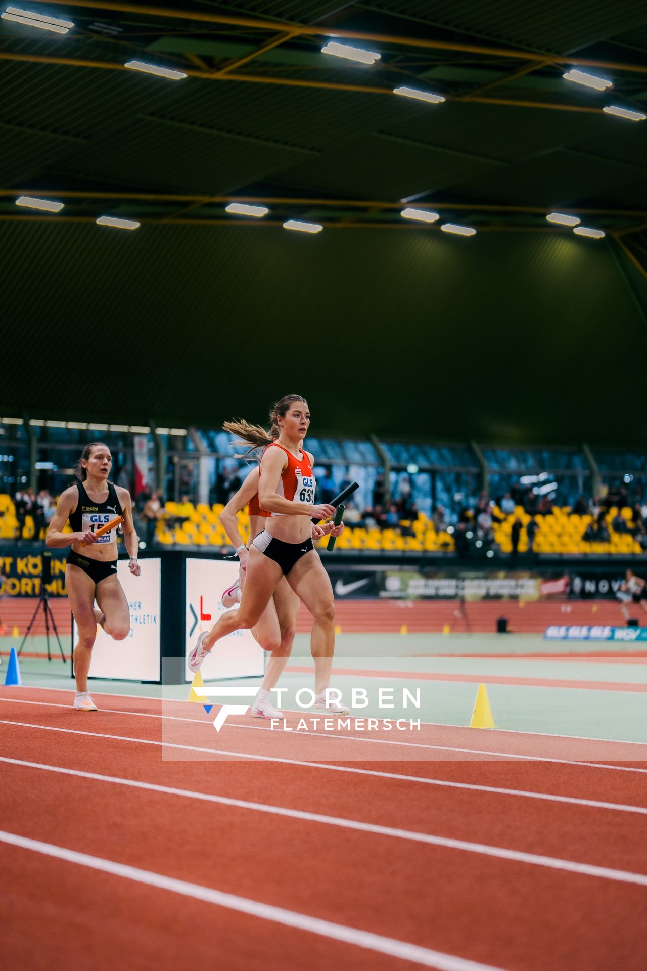 Carolin Bothe (LG Olympia Dortmund) waehrend der 55. Deutsche Jugend-Hallenmeisterschaften U20 am 24.02.2024 in der Helmut-Körnig-Halle in Dortmund