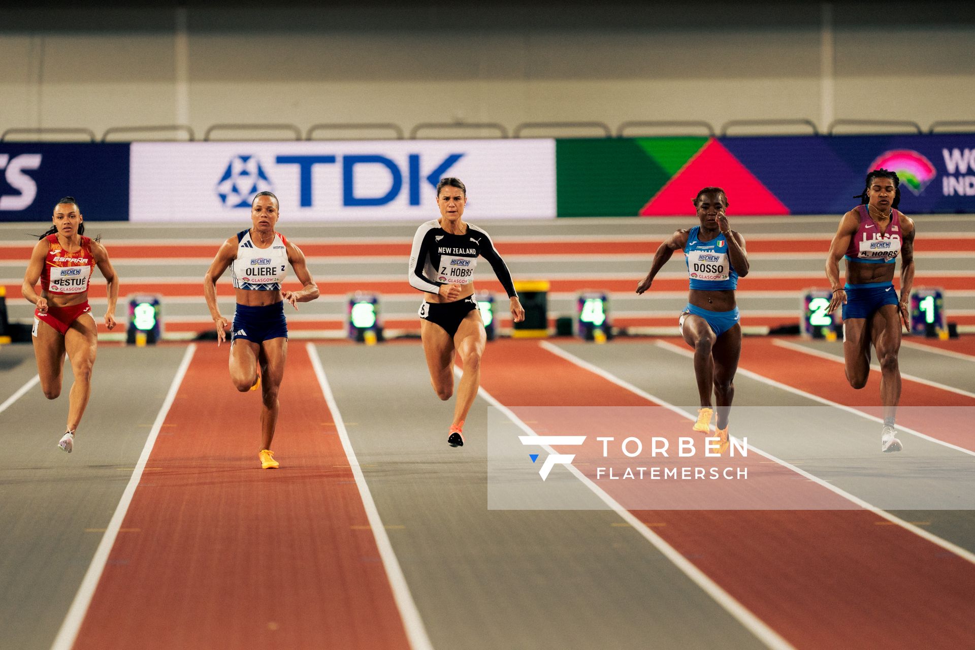 Jael Bestue (ESP/Spain), Orlann Oliere (FRA/France), Zoe Hobbs (NZL/New Zealand), Zaynab Dosso (ITA/Italy), Aleia Hobbs (USA/United States of America) am 02.03.2024 bei den World Athletics Indoor Championships in Glasgow (Schottland / Vereinigtes Königreich)