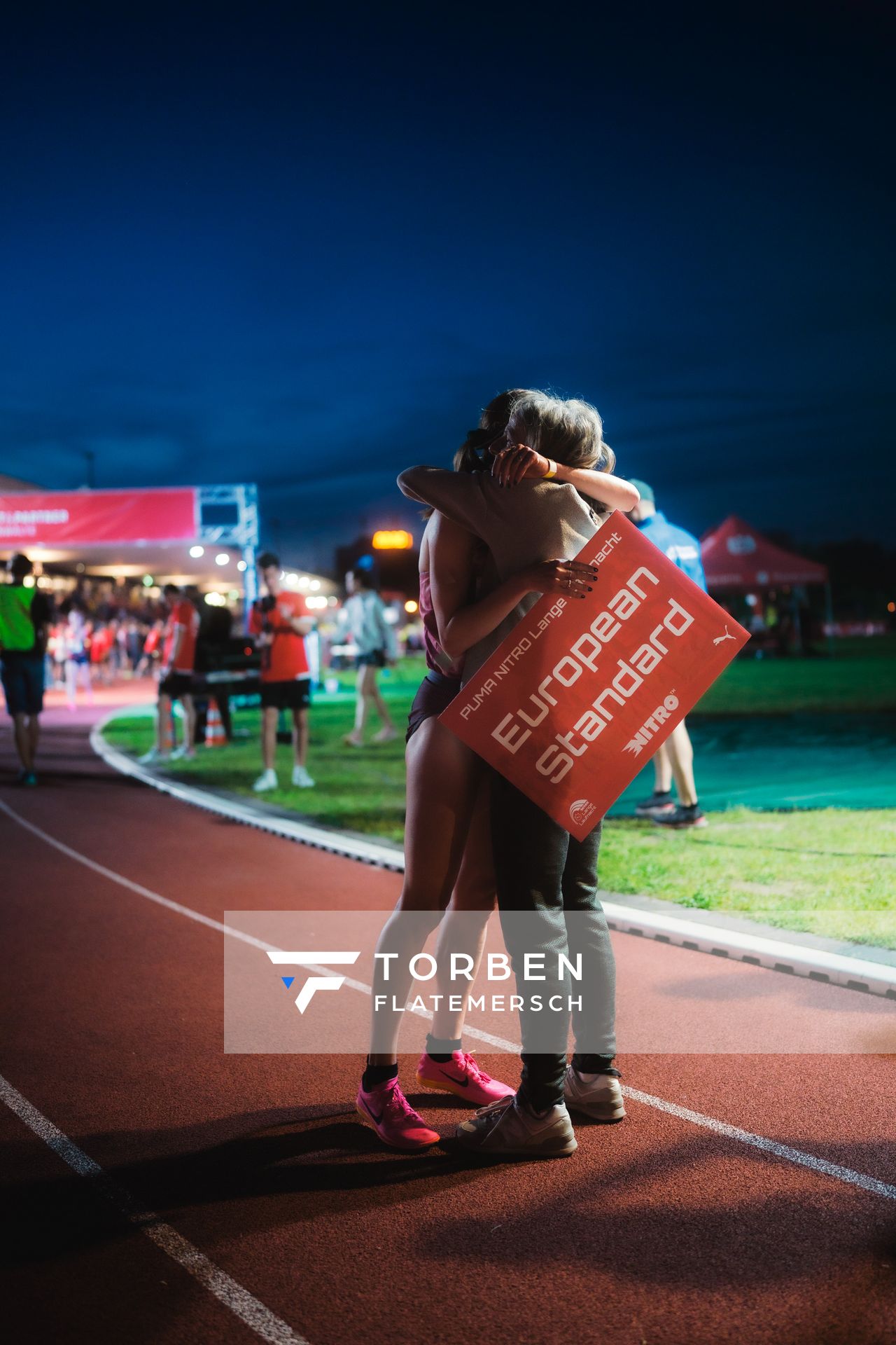 Hanna Klein (GER/LAV Stadtwerke Tübingen) am 11.05.2024 während der 8. PUMA NITRO Lange Laufnacht im Carl-Kaufmann-Stadion in Karlsruhe