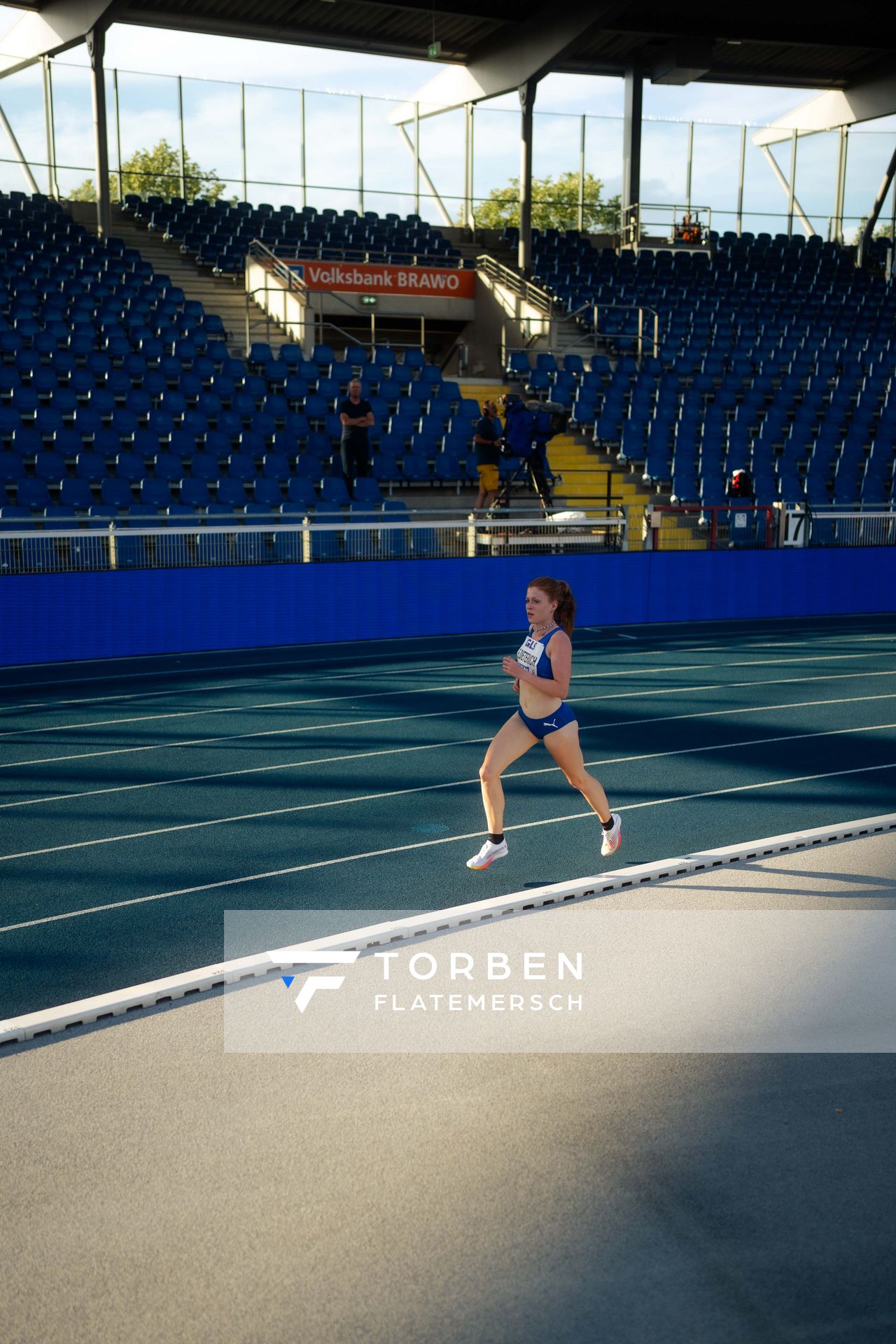 Eva Dieterich (LAV Stadtwerke Tübingen)  am 28.06.2024 beim 5000m Lauf bei den deutschen Leichtathletik-Meisterschaften 2024 im Eintracht-Stadion in Braunschweig