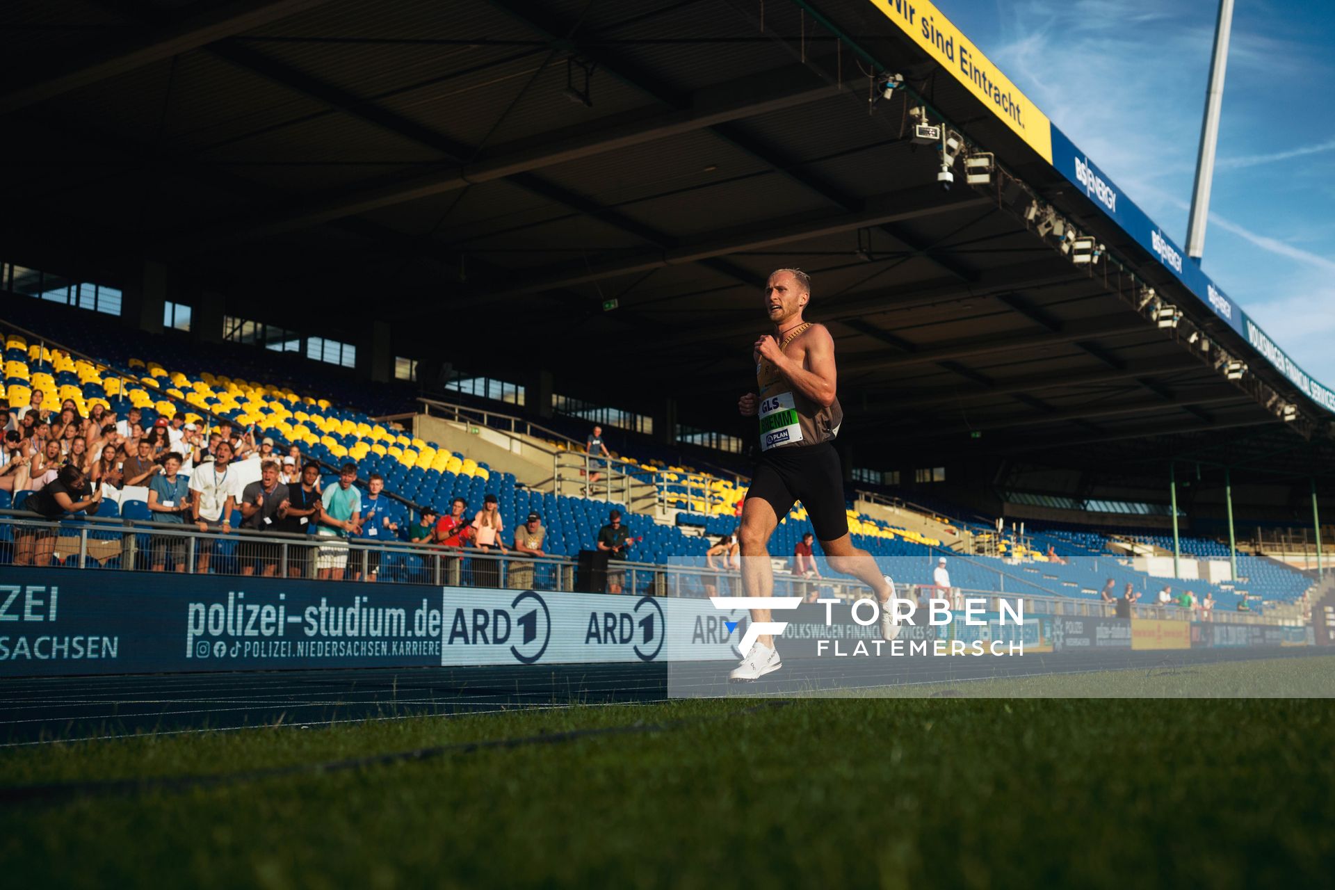 Florian Bremm (LSC Höchstadt/Aisch) am 28.06.2024 beim 5000m Lauf bei den deutschen Leichtathletik-Meisterschaften 2024 im Eintracht-Stadion in Braunschweig