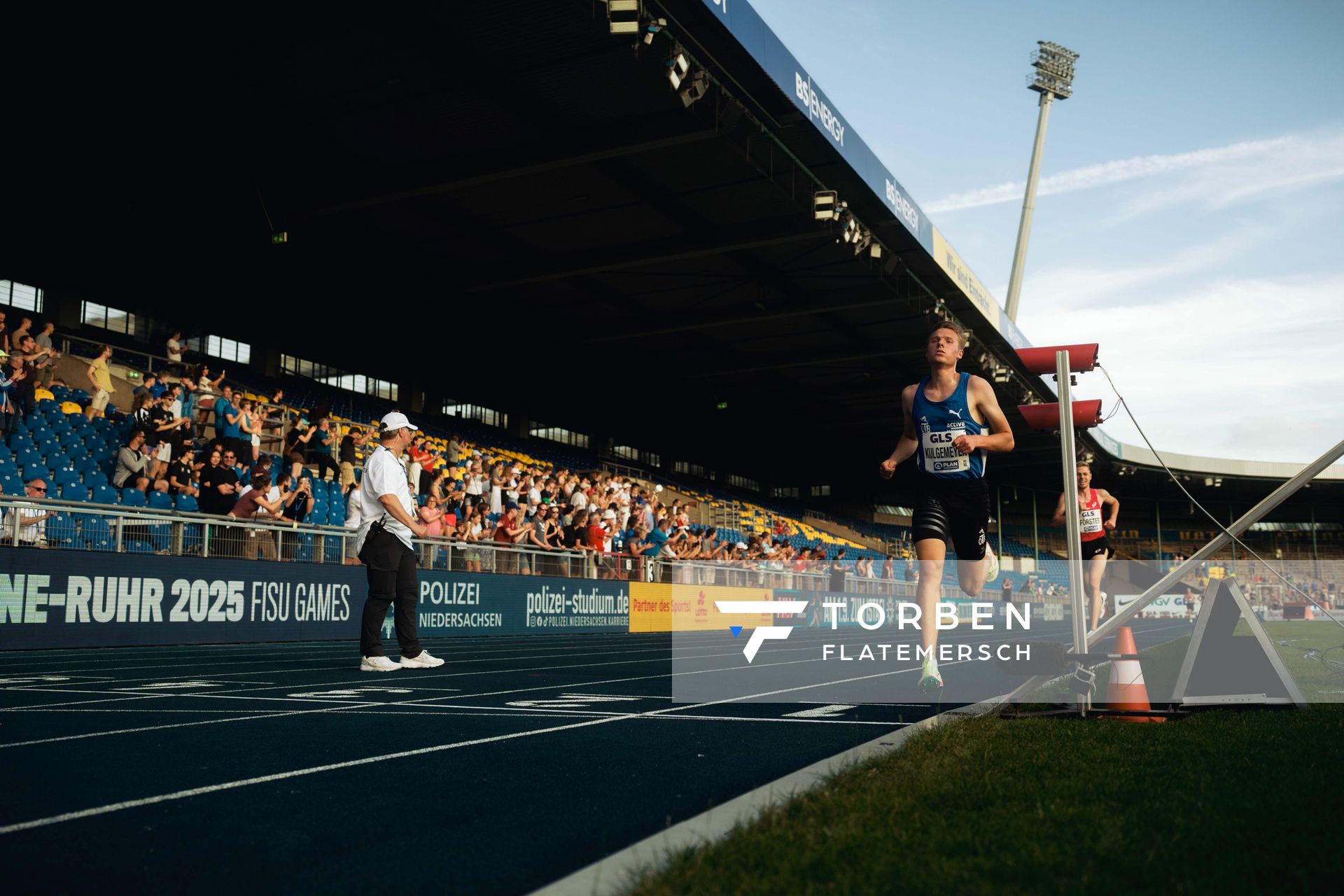 Jonas Kulgemeyer (OTB Osnabrück)  am 28.06.2024 beim 5000m Lauf bei den deutschen Leichtathletik-Meisterschaften 2024 im Eintracht-Stadion in Braunschweig