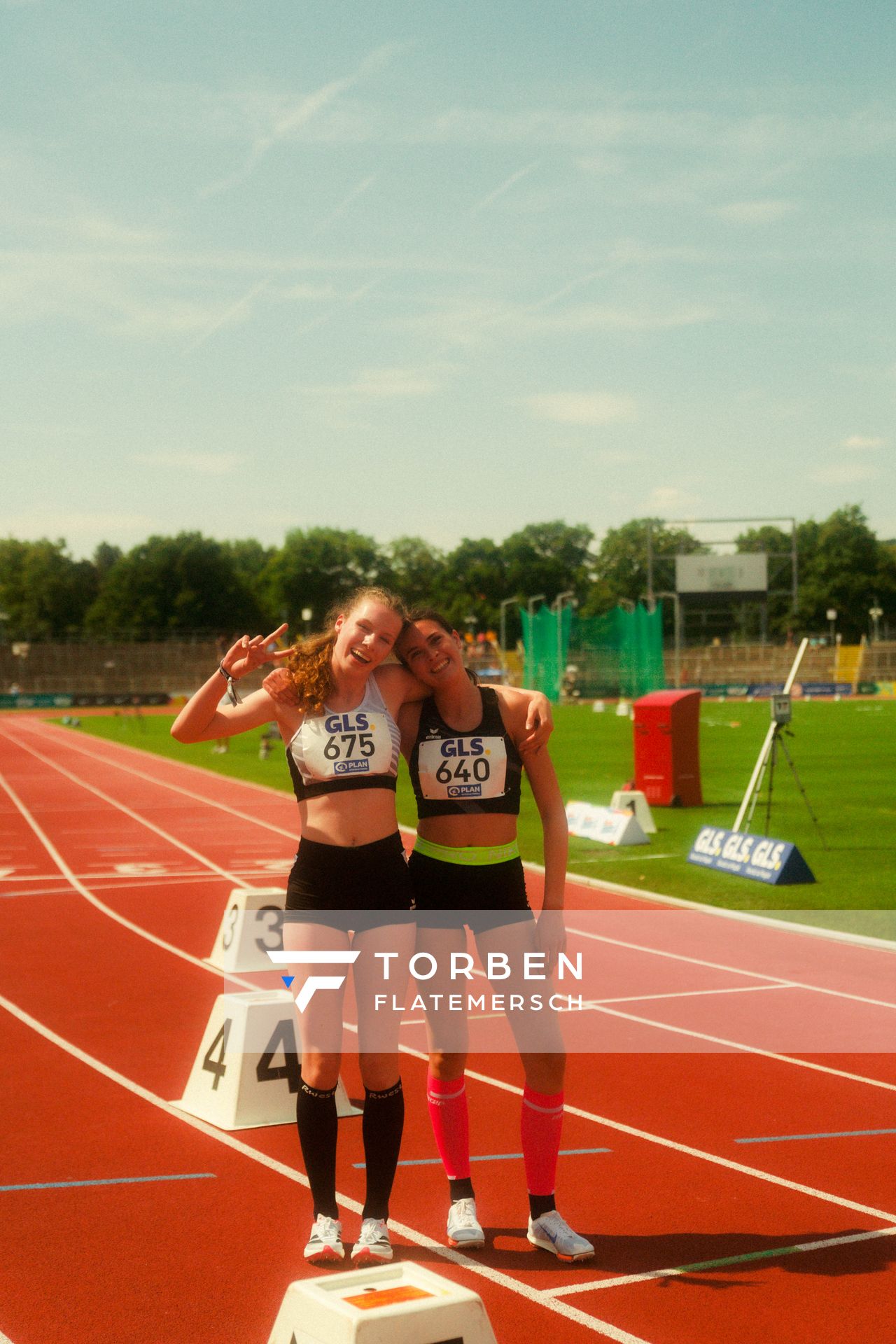 Valerie Fehlandt (LAV Zeven), Johanna Faust (LG Neustadt Nord) waehrend der U16-/U23-DM am 05.07.2025 im Donaustadion in Ulm