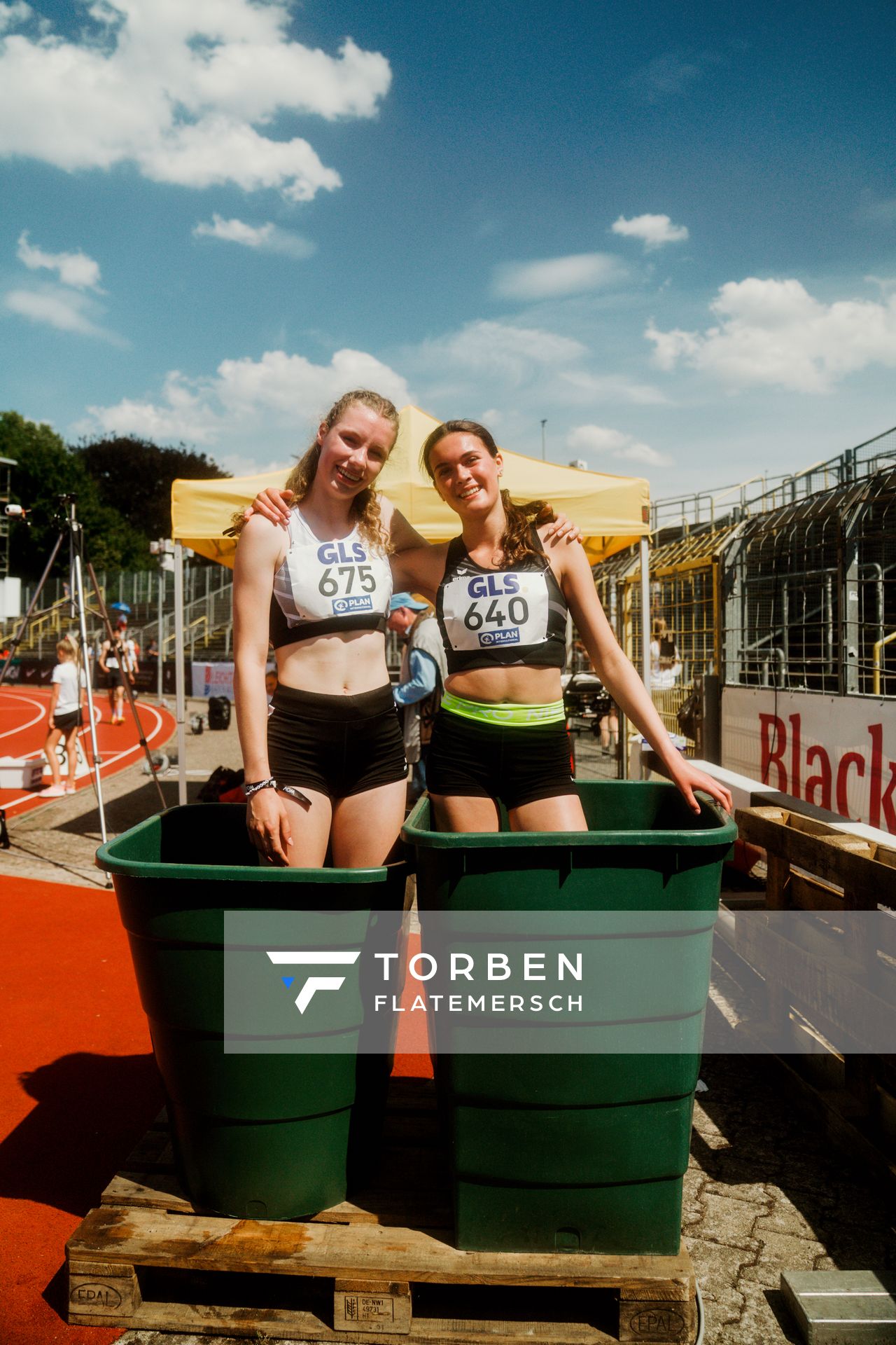 Valerie Fehlandt (LAV Zeven), Johanna Faust (LG Neustadt Nord) waehrend der U16-/U23-DM am 05.07.2025 im Donaustadion in Ulm