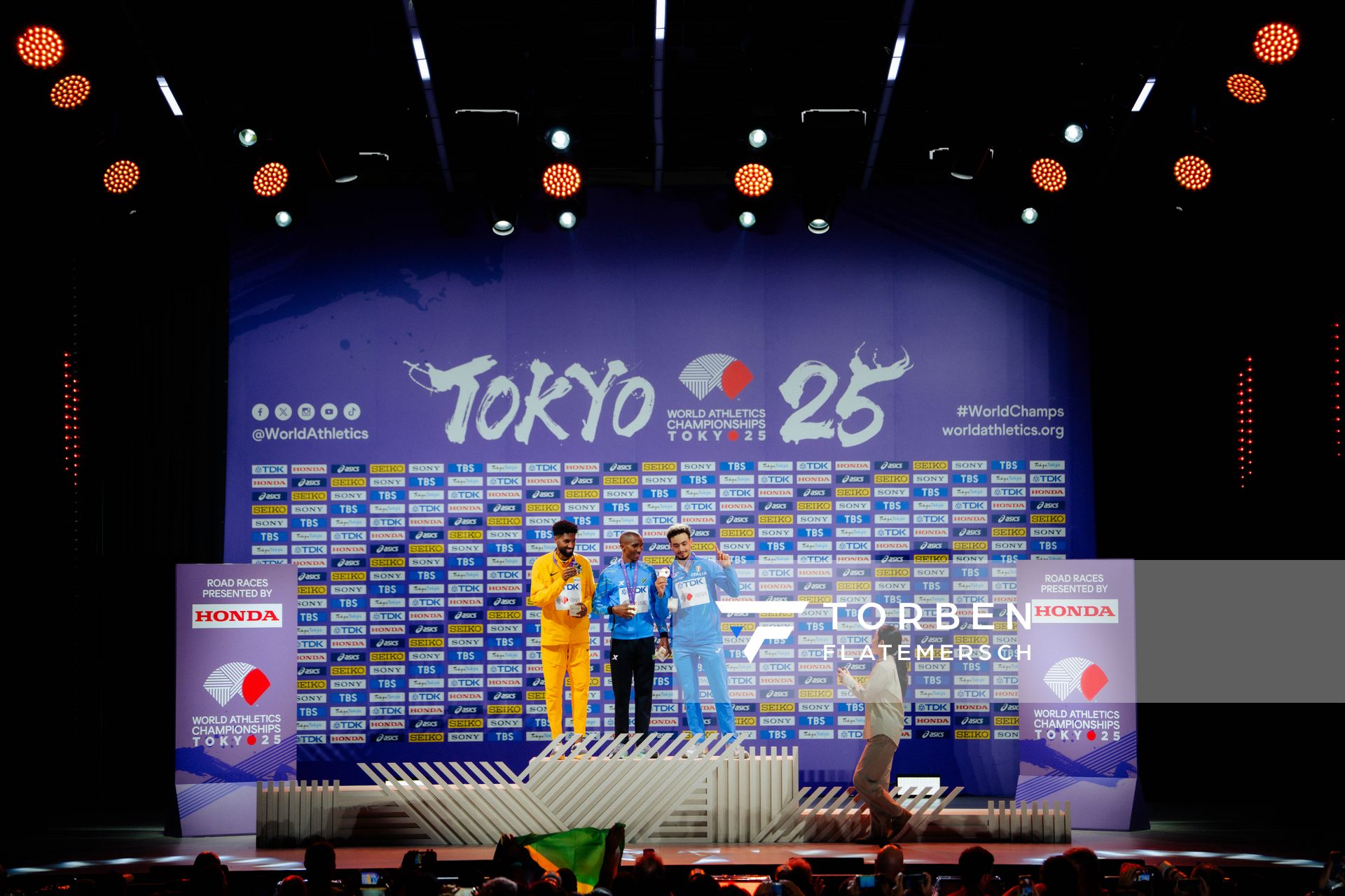 Medal ceremony of Men’s Marathon during the World Athletics Championships with Amanal Petros (GER),
Alphonce Felix Simbu (TAN) & Iliass Aouani (ITA) 15.09.2025 in Tokyo.