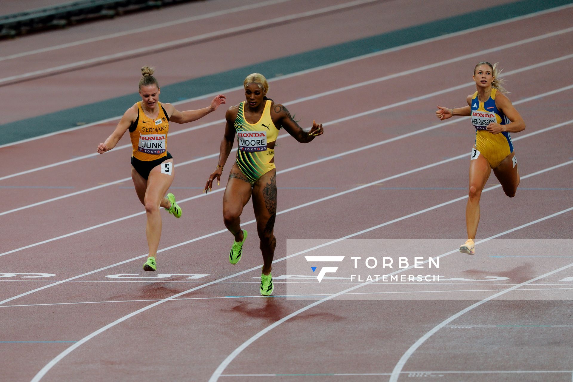 Sophia Junk (GER), Jasmine Moore (USA), Julia Henriksson (SWE) during the World Athletics Championships on 18.09.2025 in Tokyo.