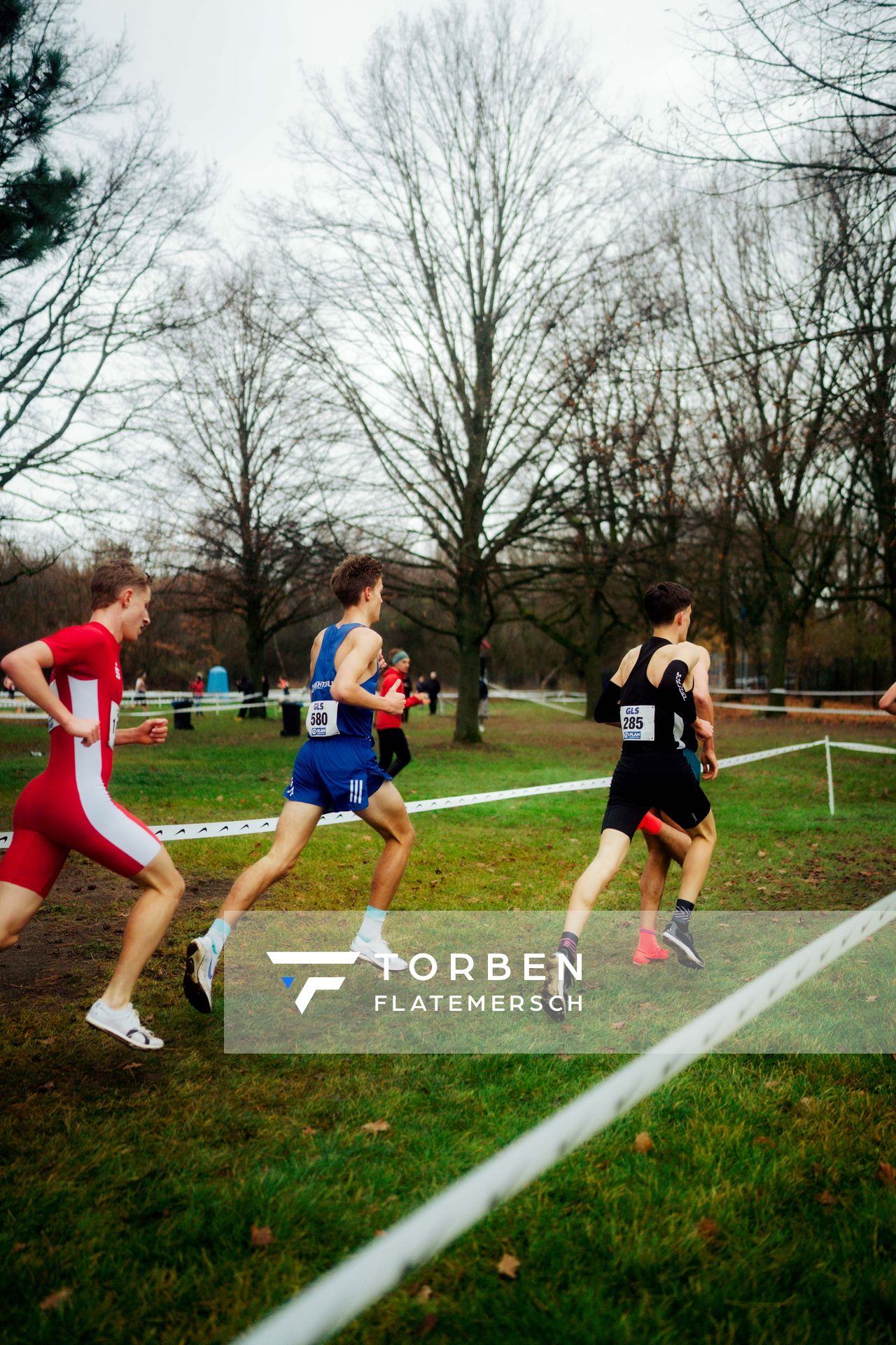 Lewe Teuber (SC Neubrandenburg) im Lauf L04 - Männliche Jugend U20 bei den Deutschen Meisterschaften im Crosslauf auf dem Sportgelände Bürgerpark Nord am 29.11.2025 in Darmstadt