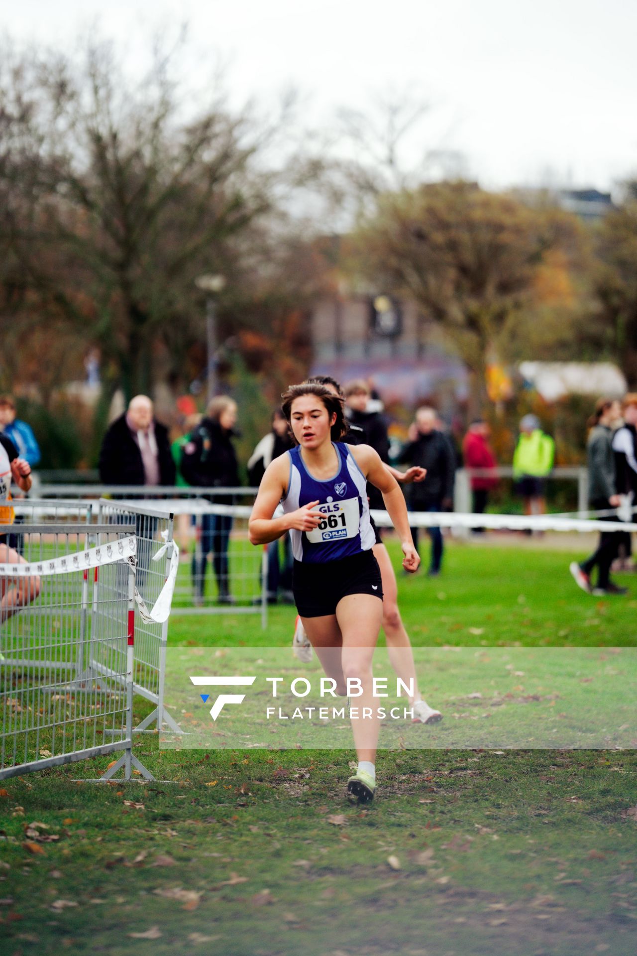Tanya Schulz (SV Rosche) im Lauf L03 - Weibliche Jugend U20 bei den Deutschen Meisterschaften im Crosslauf auf dem Sportgelände Bürgerpark Nord am 29.11.2025 in Darmstadt