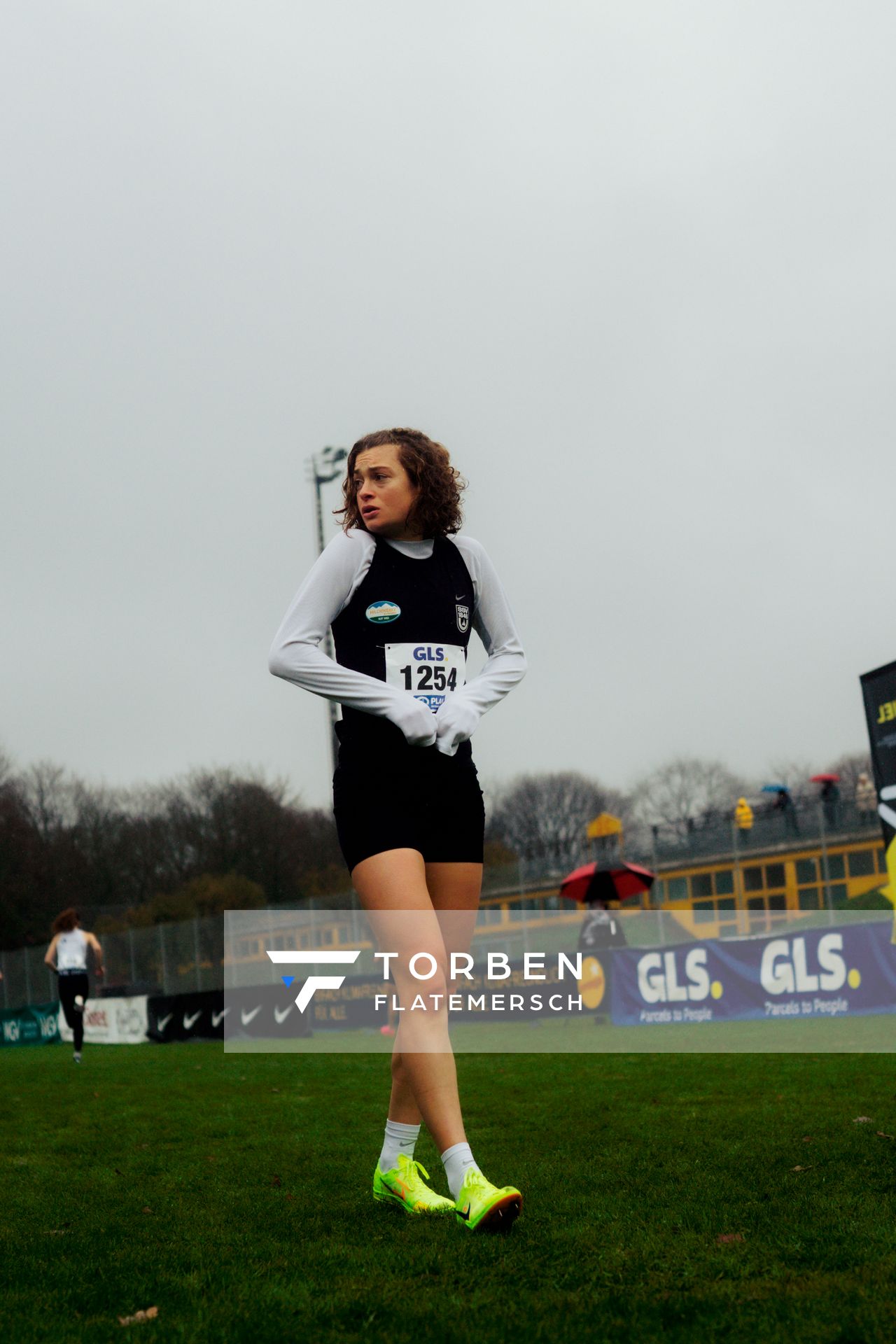 Alina Reh (SSV Ulm 1846) im Lauf L09 - Frauen, U23 Langstrecke bei den Deutschen Meisterschaften im Crosslauf auf dem Sportgelände Bürgerpark Nord am 30.11.2025 in Darmstadt