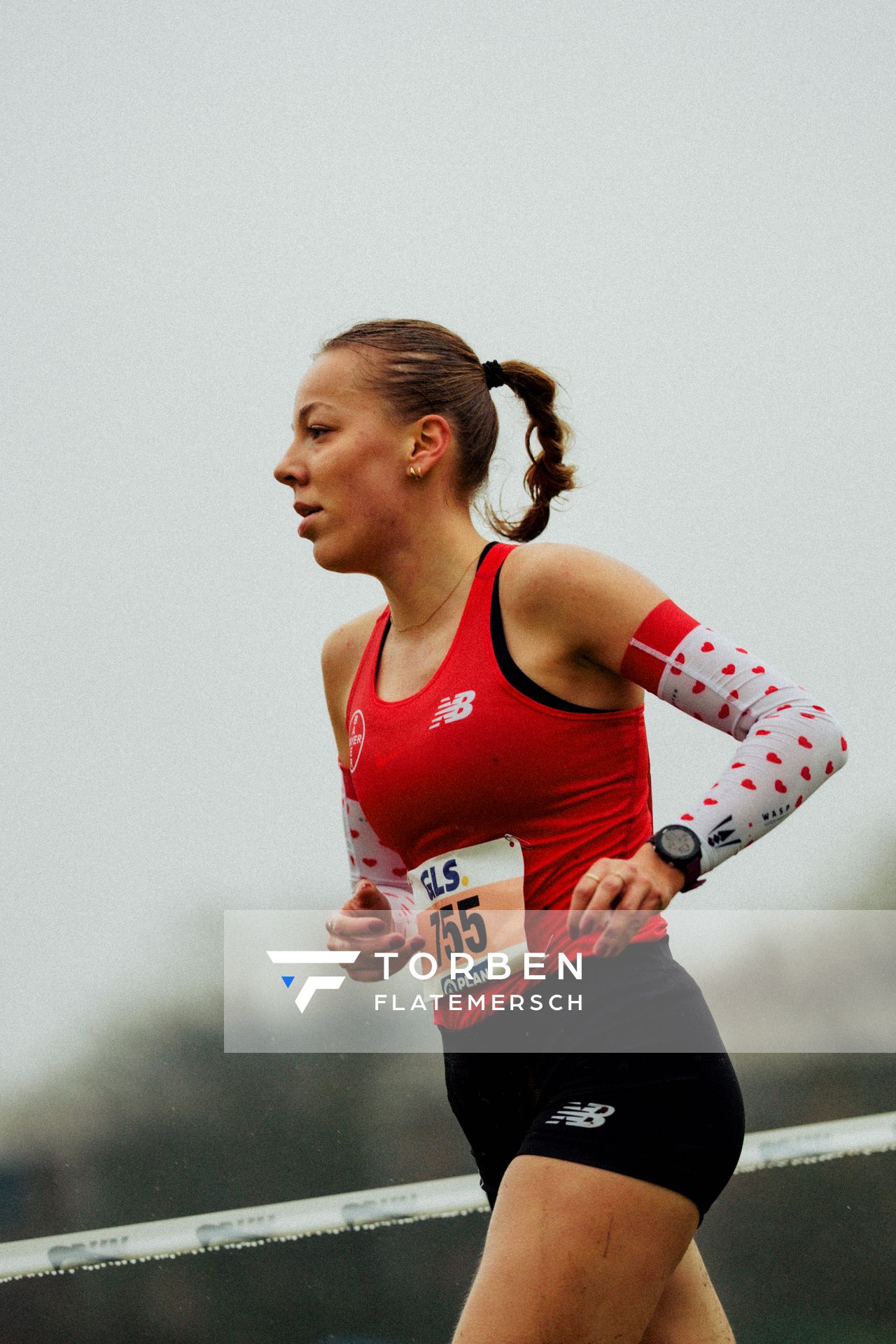 Sophie Hinrichs (TSV Bayer 04 Leverkusen) im Lauf L09 - Frauen, U23 Langstrecke bei den Deutschen Meisterschaften im Crosslauf auf dem Sportgelände Bürgerpark Nord am 30.11.2025 in Darmstadt