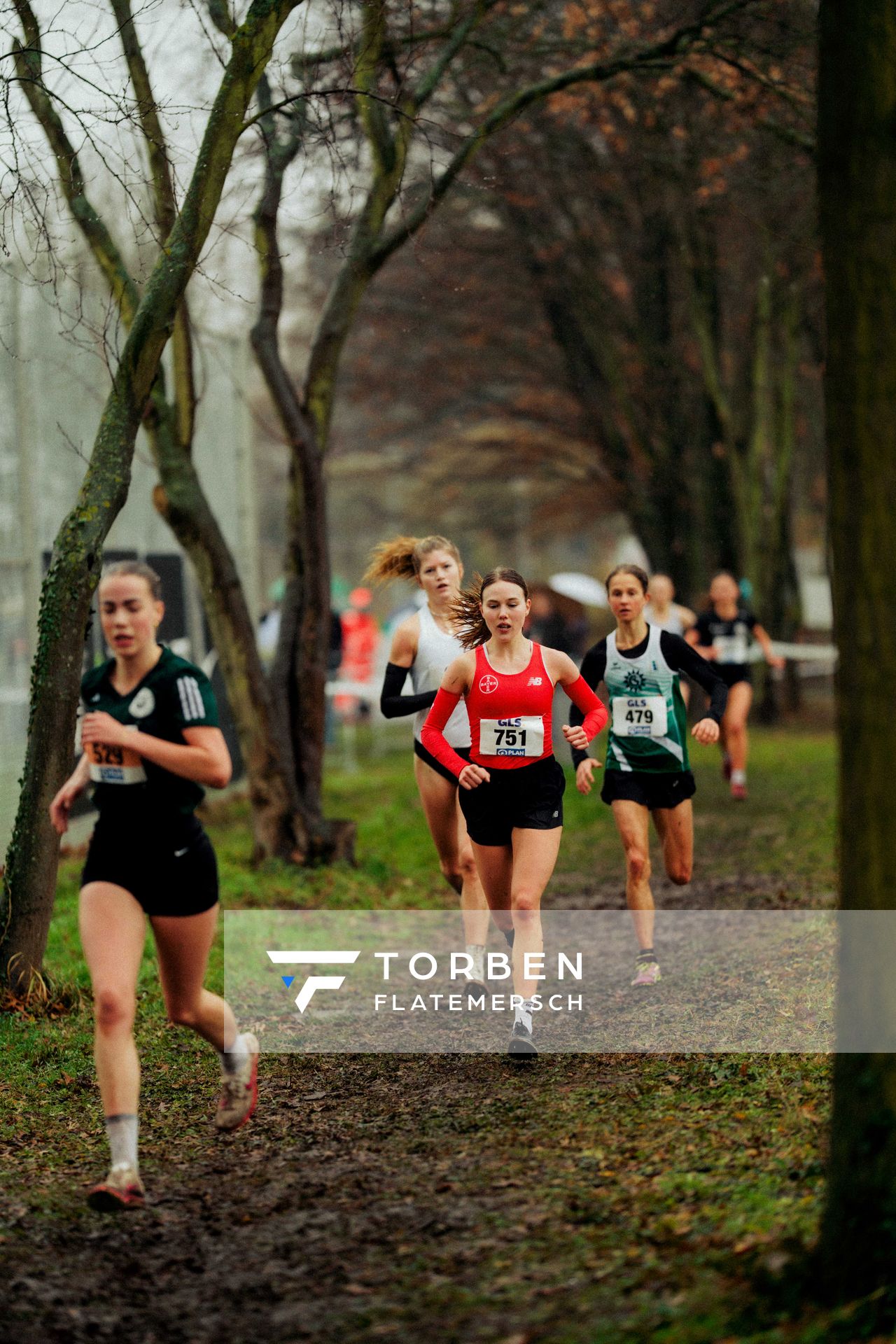 Annasophie Drees (TSV Bayer 04 Leverkusen) im Lauf L09 - Frauen, U23 Langstrecke bei den Deutschen Meisterschaften im Crosslauf auf dem Sportgelände Bürgerpark Nord am 30.11.2025 in Darmstadt