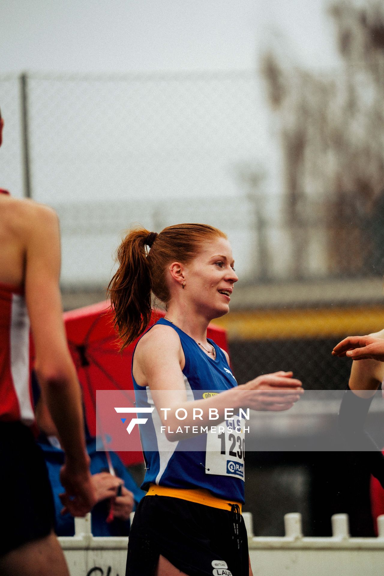Eva Dieterich (LAV Stadtwerke Tübingen) im Lauf L09 - Frauen, U23 Langstrecke bei den Deutschen Meisterschaften im Crosslauf auf dem Sportgelände Bürgerpark Nord am 30.11.2025 in Darmstadt