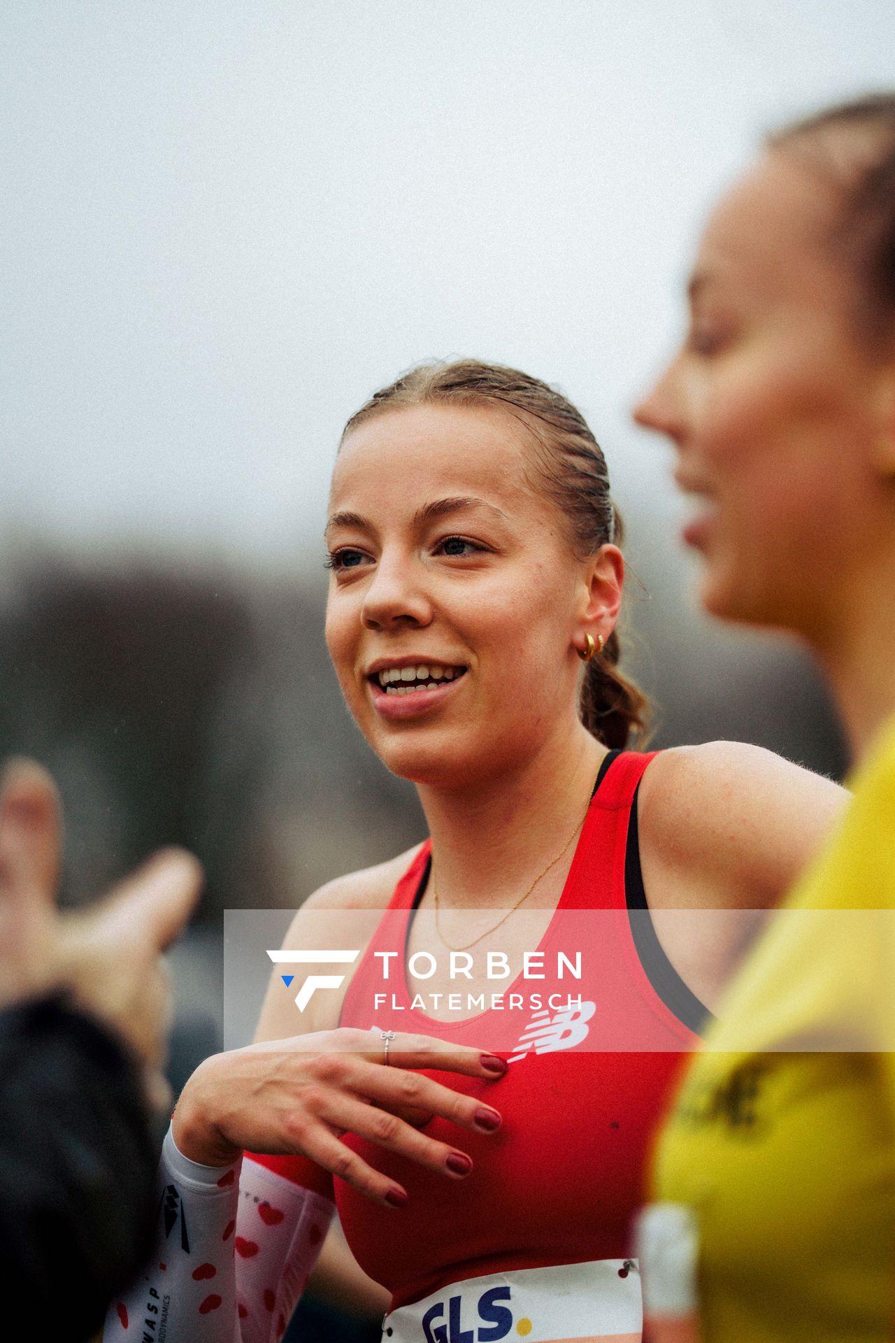 Sophie Hinrichs (TSV Bayer 04 Leverkusen) im Lauf L09 - Frauen, U23 Langstrecke bei den Deutschen Meisterschaften im Crosslauf auf dem Sportgelände Bürgerpark Nord am 30.11.2025 in Darmstadt