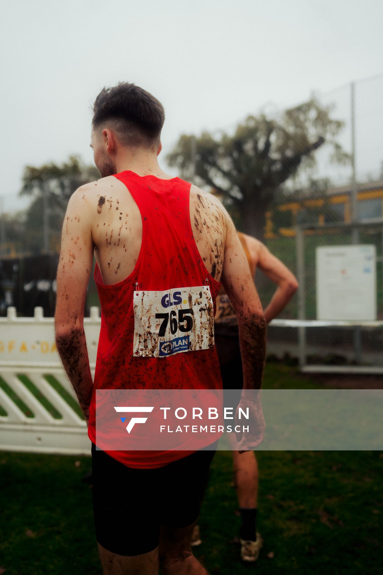 Max Nores (TSV Bayer 04 Leverkusen) im Lauf L10 - Männer, U23 Langstrecke bei den Deutschen Meisterschaften im Crosslauf auf dem Sportgelände Bürgerpark Nord am 30.11.2025 in Darmstadt