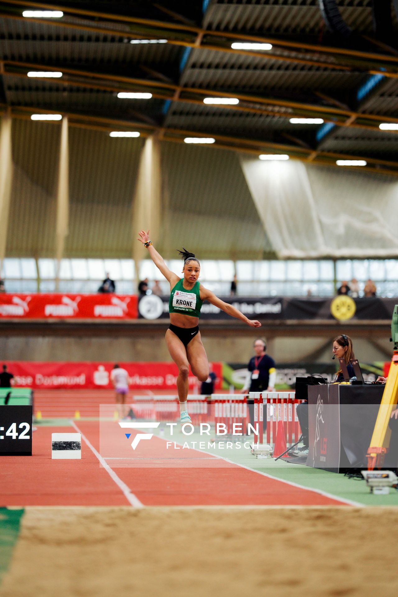 Josie Krone (TSG Bergedorf) am 08.02.2026 beim Sparkassen Indoor Meeting in der Helmut-Körnig-Halle in Dortmund